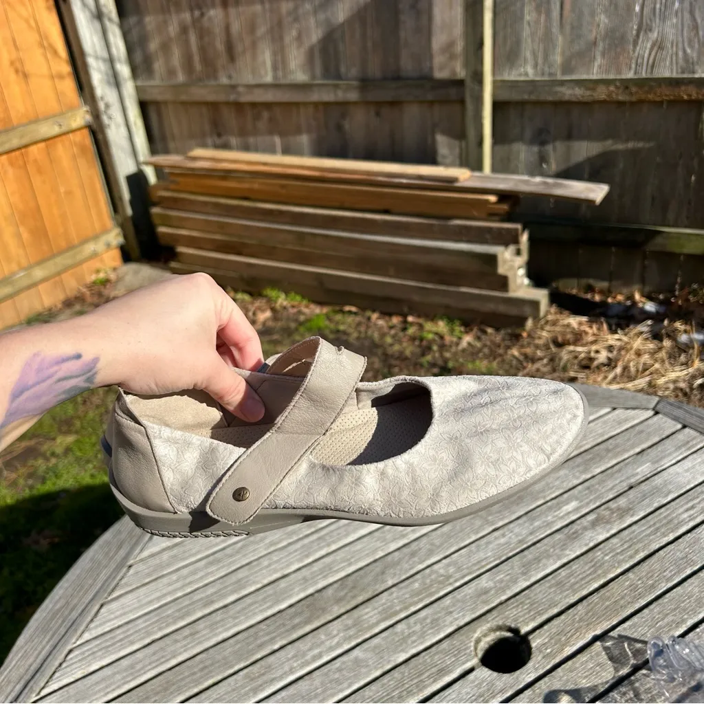 Arcopedico Cosmo Women's Size‎ 43 US 12 Mary Jane Taupe Comfort Shoes - Image 6