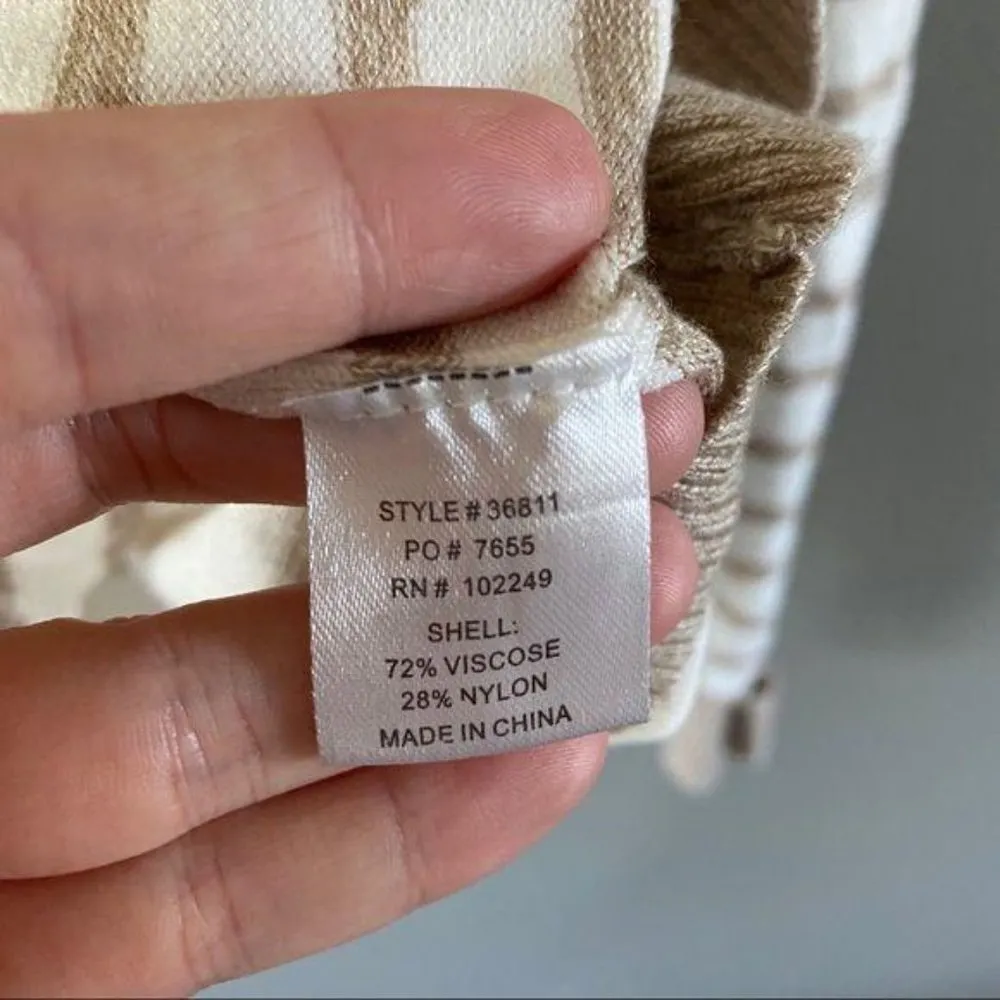 Skies Are Blue Pullover Sweater Cream Sz Small - Image 4