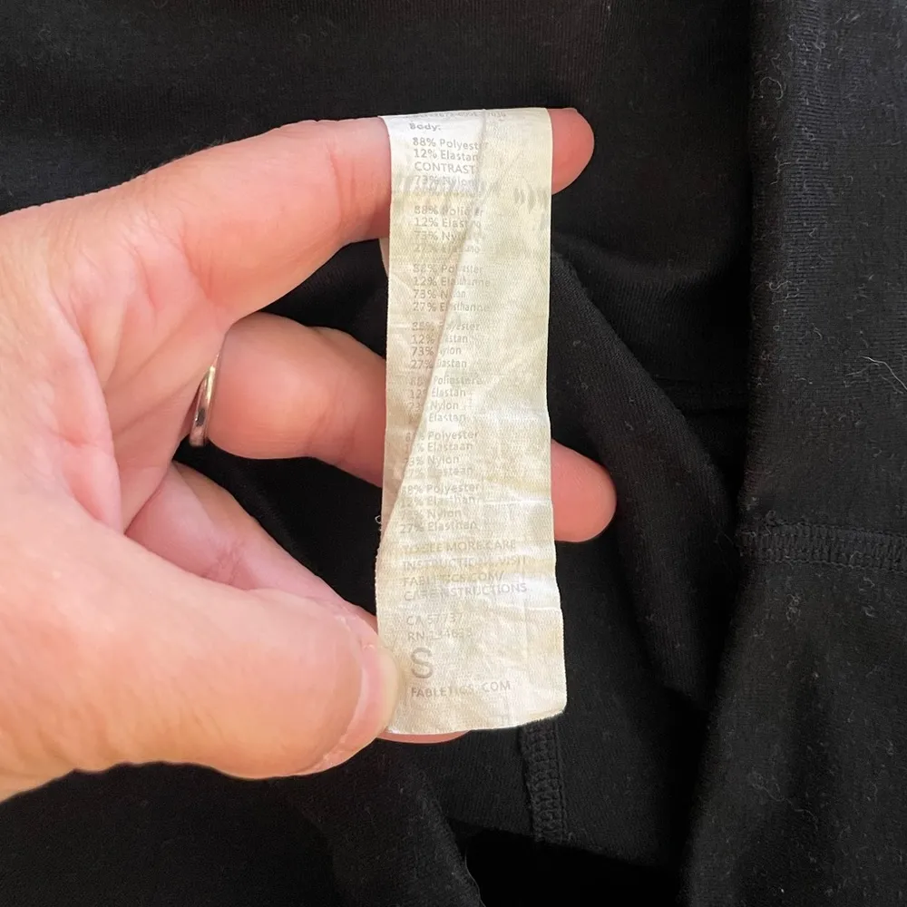 Women’s  Powerhold high waist black cropped leggings Size Small - Image 4