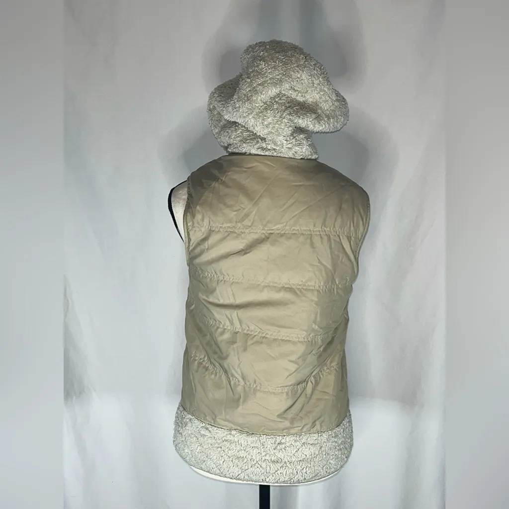 Patagonia Women’s  Reversible Hooded Vest  Fleece Sherpa Quilted Puffer - Image 6