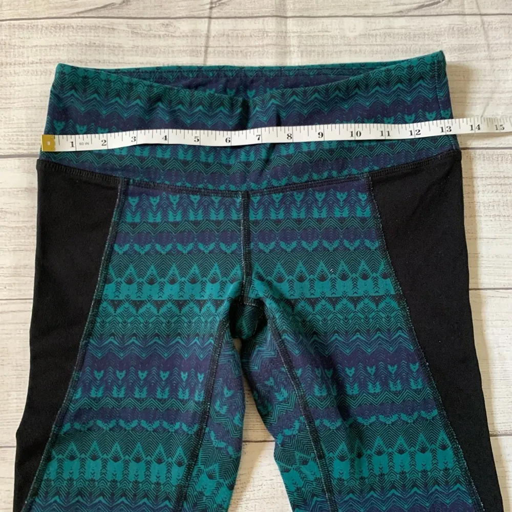 ALO Yoga Illusion 3 Leggings Black/Teal Green Tribal Abstract Print Size Small - Image 9