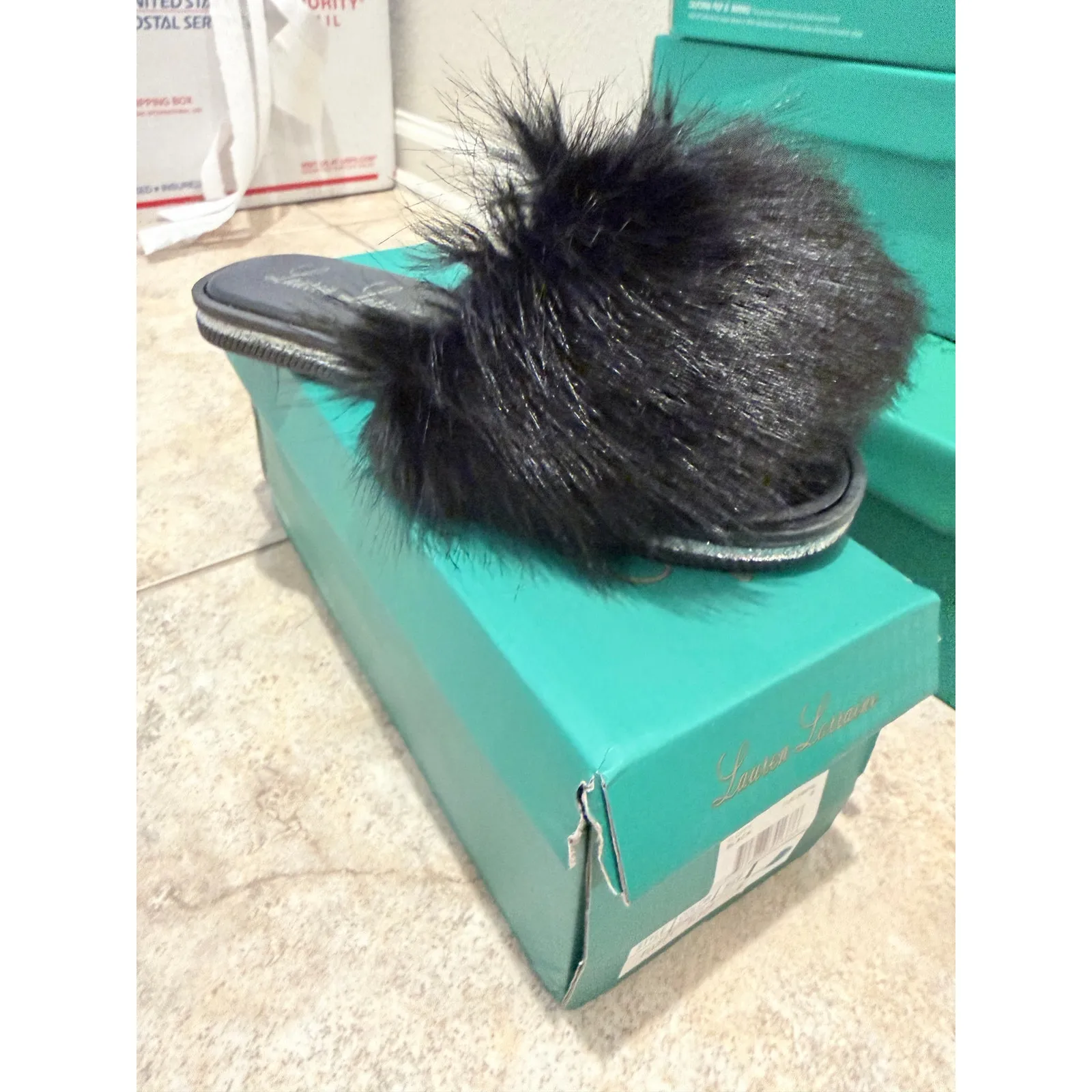 Lauren Lorraine Black Faux Fur Slide Sandals - Image 4