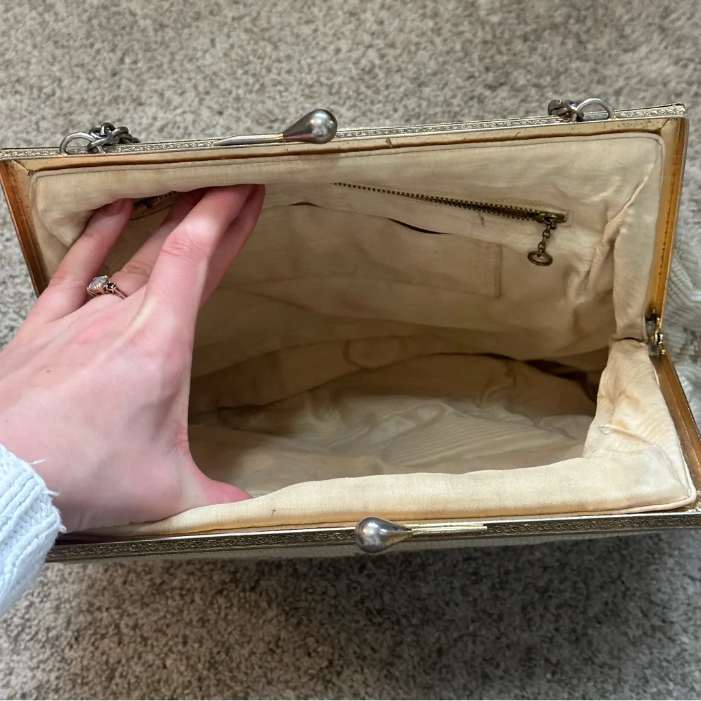 Floral Embroidered Wool Needlepoint Kisslock Vintage Women Bag Purse - Image 13