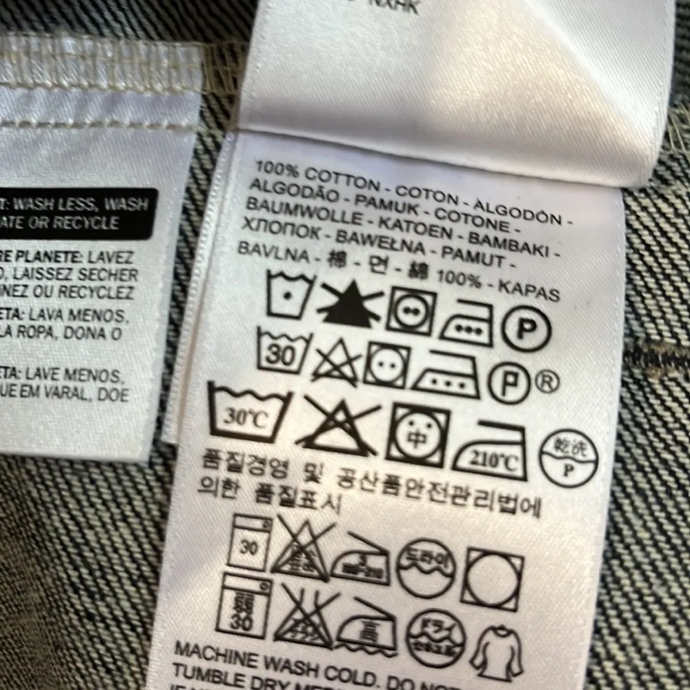 Levi’s Trucker Jacket Size Small - Image 15