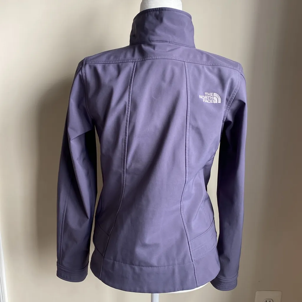 North Face Lightweight Mock Neck Full Zip Jacket - Image 4