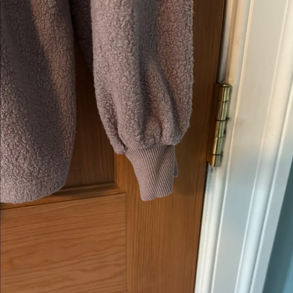 Urban Outfitters Size Small Oversized Women's Teen Girl Purple V-Neck Sweater - Image 5