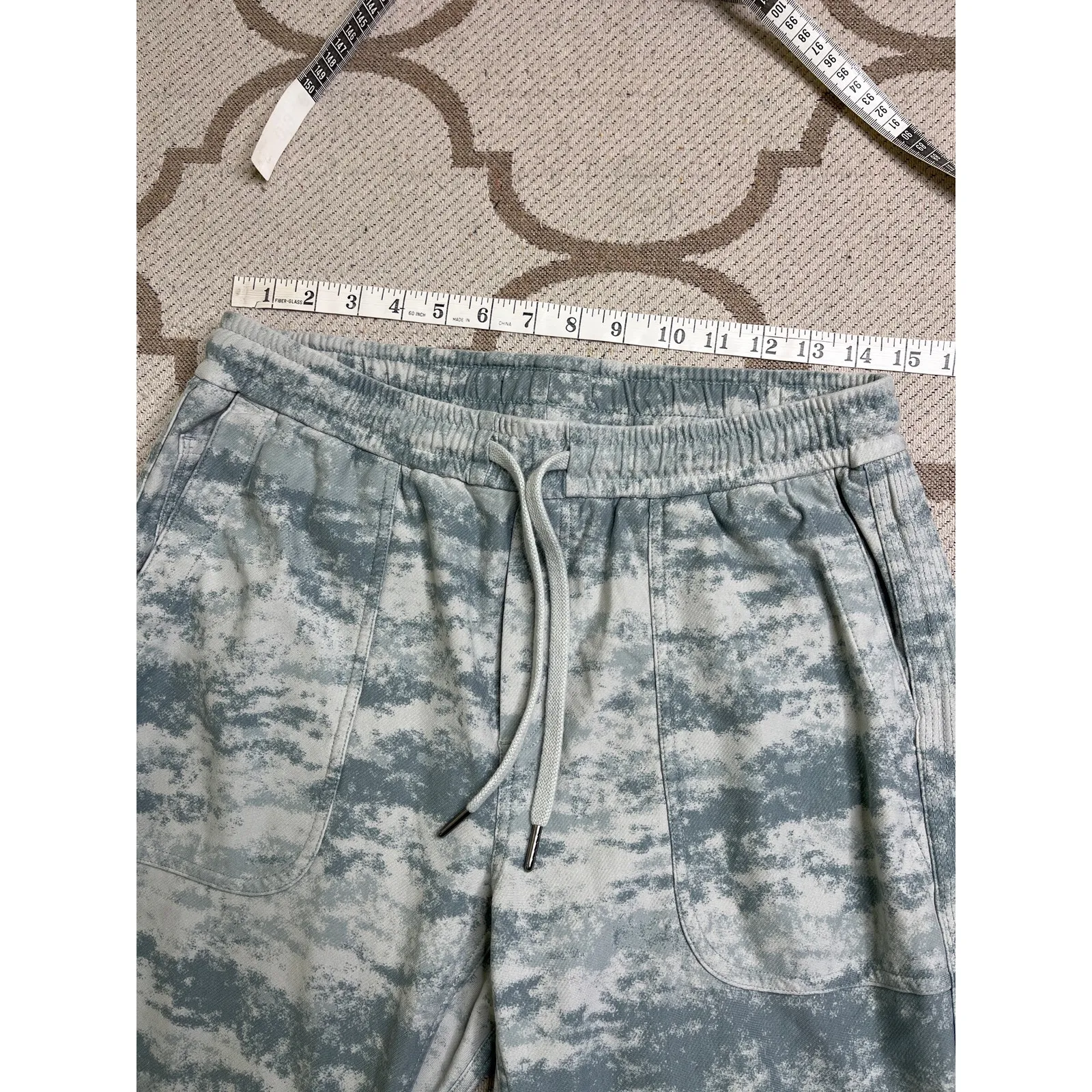 Athleta Farallon Jogger Pant in the Fog Camo print, size medium - Image 6