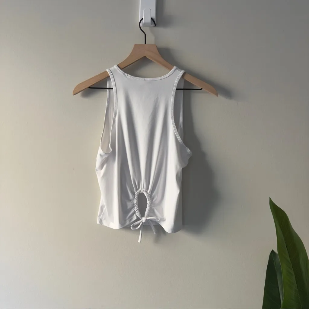 Spanx  Keyhole Back White Sleeveless Tank Top Athleisure solid stretch solid EUC - Image 4