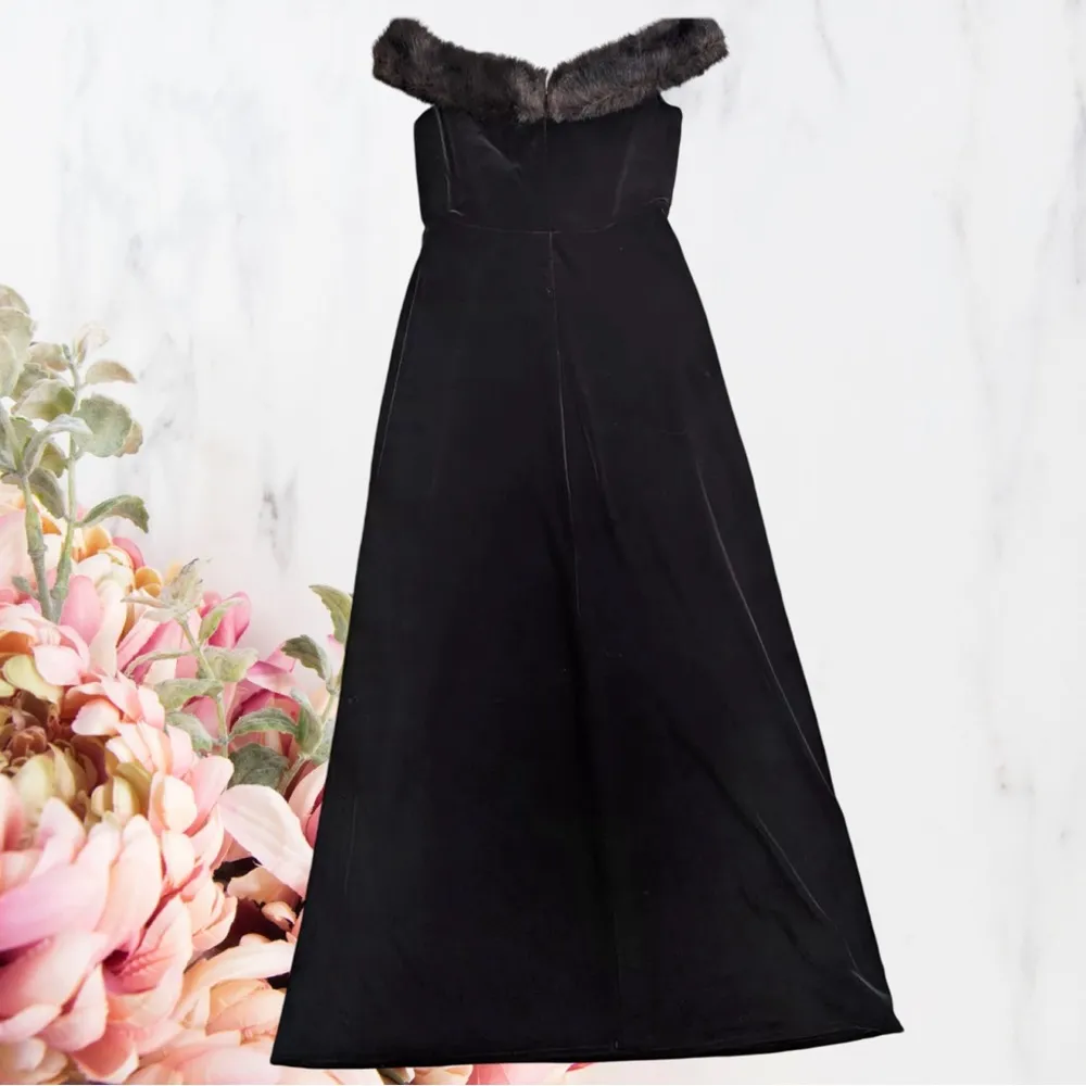 CACHET Vintage Velvet Dress with Faux Fur Trim~ Sz 6 - Image 2