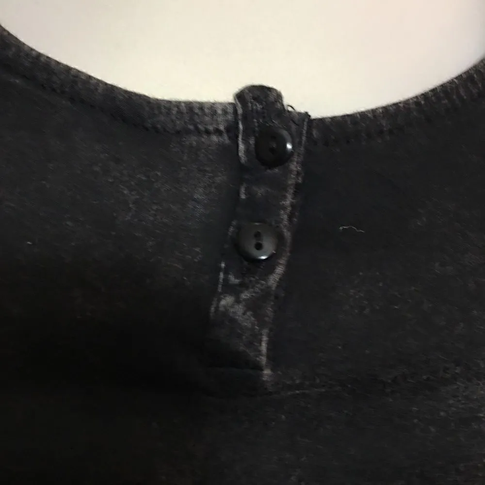 Acid wash crop top with mini pocket 2 button V Black Size XL - Image 2