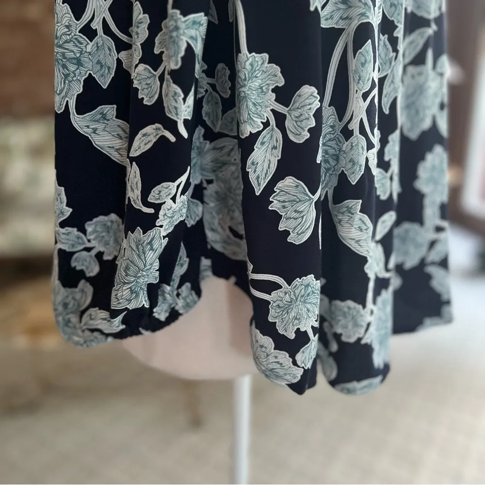 Splendid Top Off the Shoulder Navy Blue Mint Floral Floral S Garden Boho Chic - Image 16