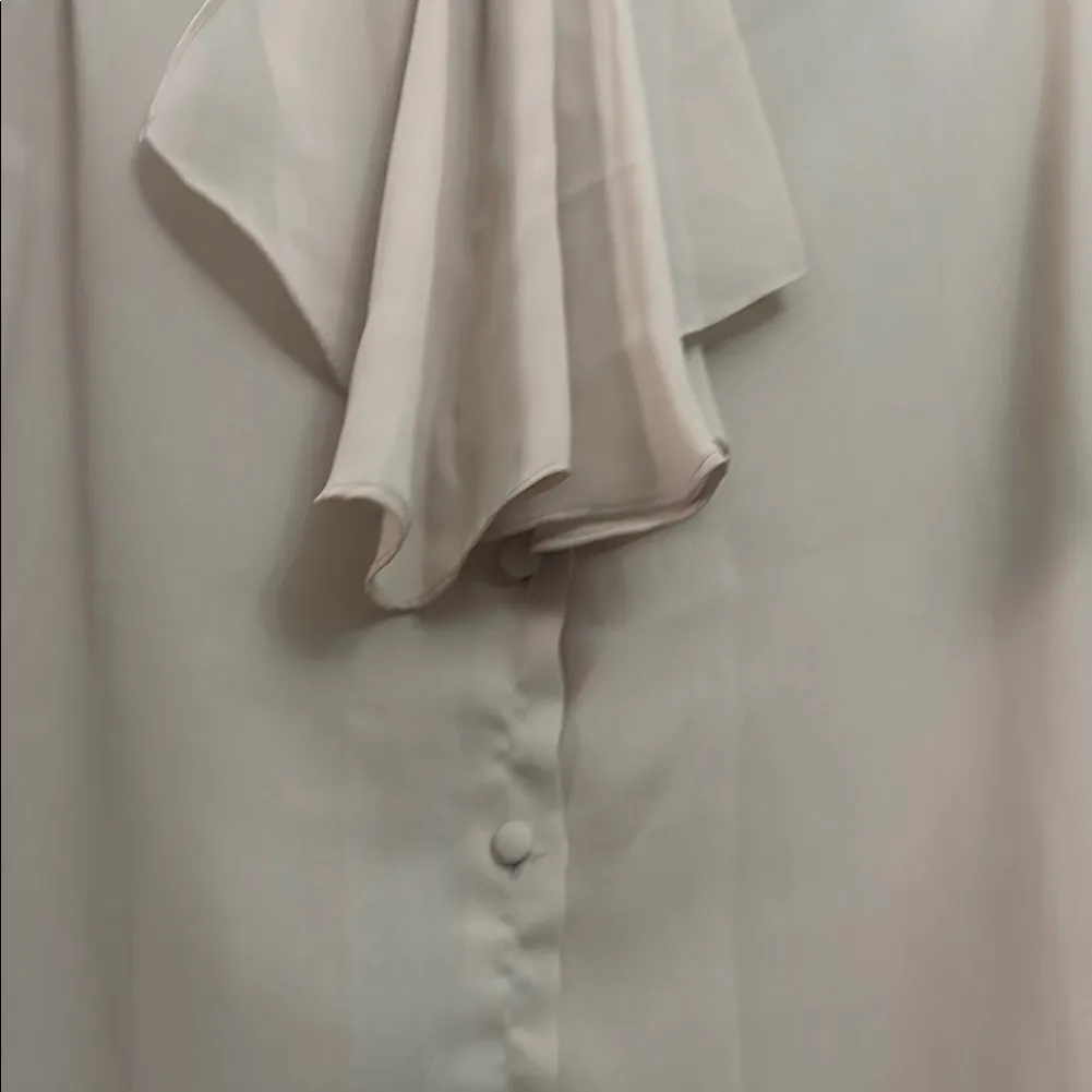 Elegant Cream J - Image 5