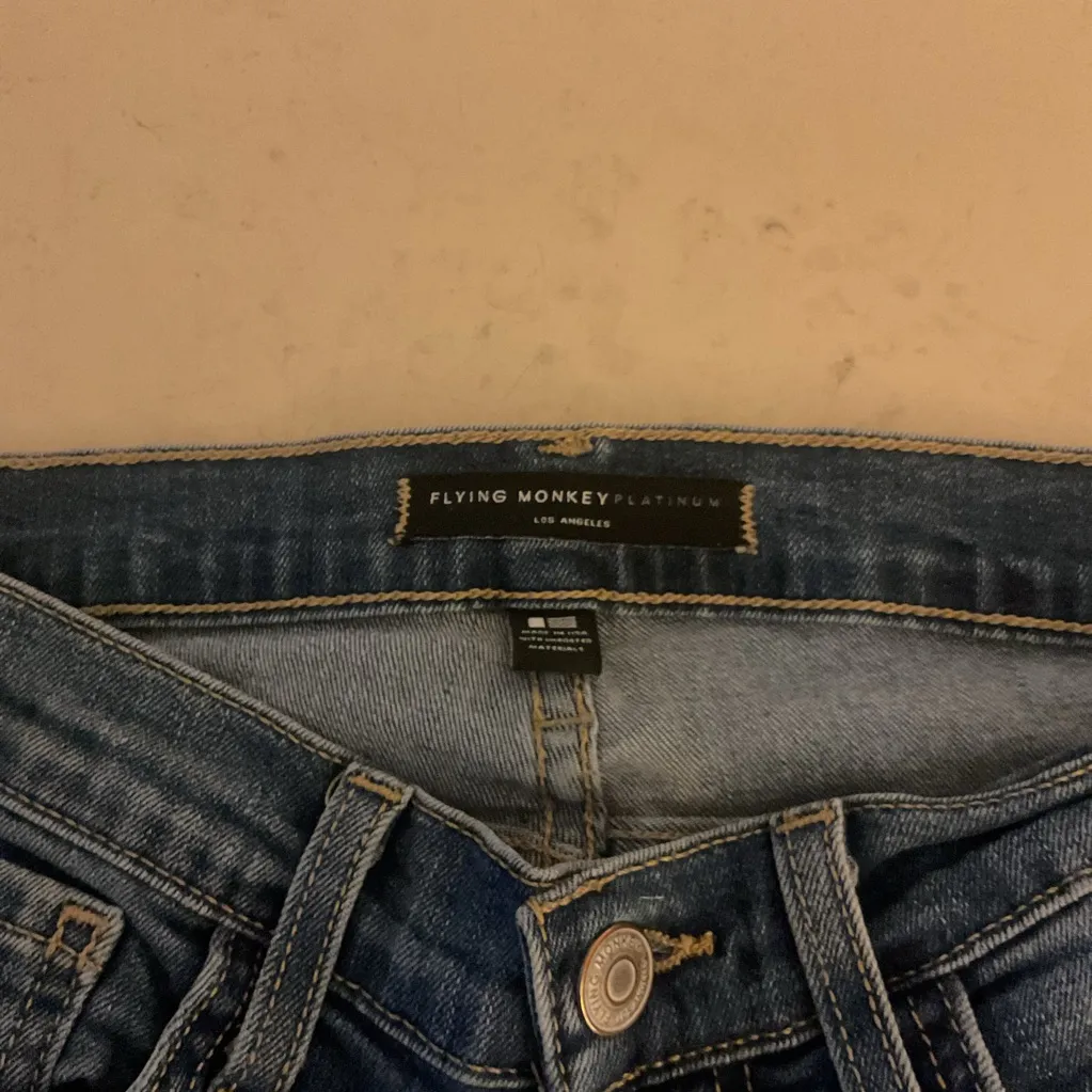 Flying Monkey Blue Jeans size 25 /26 with FREE 525 America knit sweater XS - Image 10