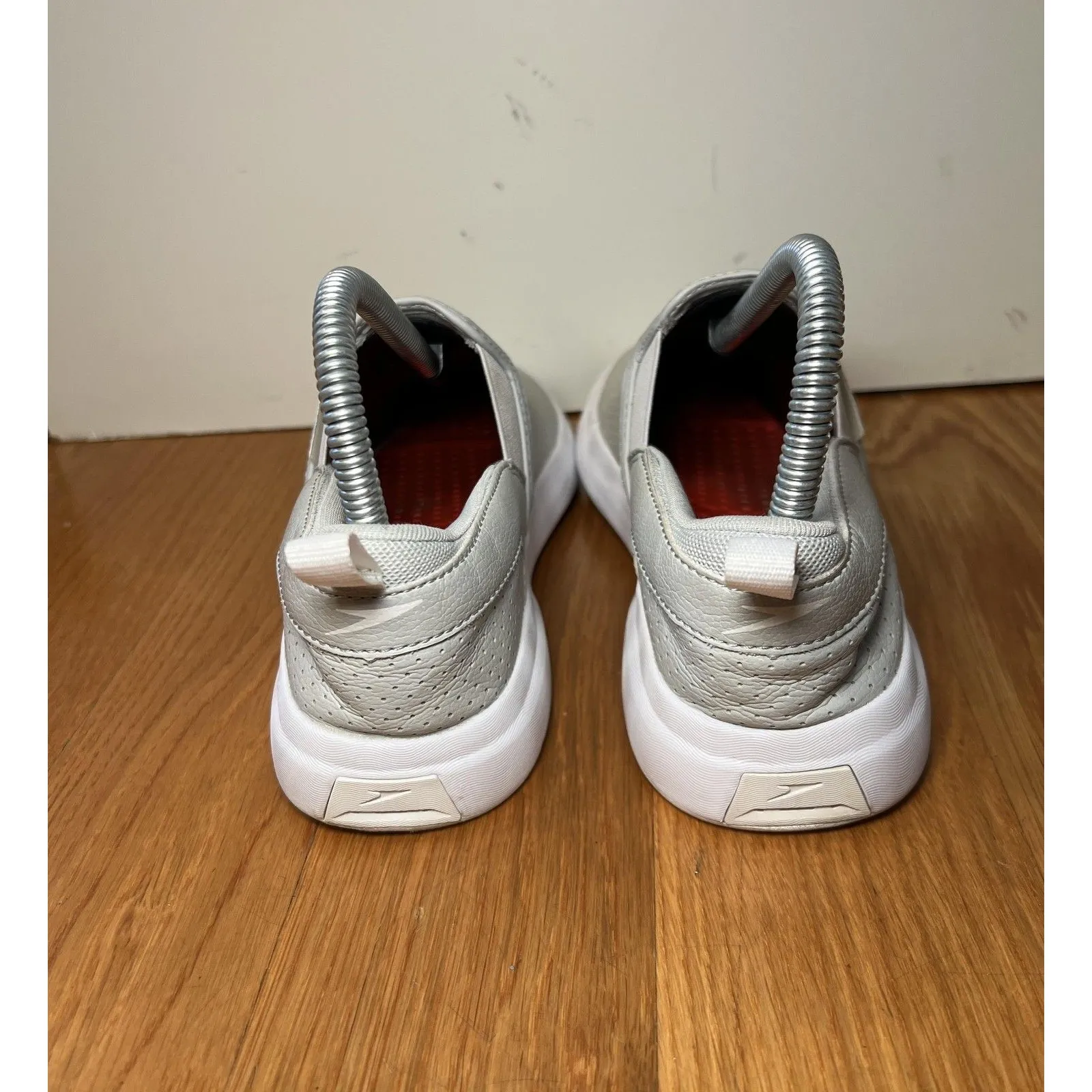 Speedo Shoes Womens Size 6 Gray Slip On Perforated Water Pool Comfort Sneakers - Image 5