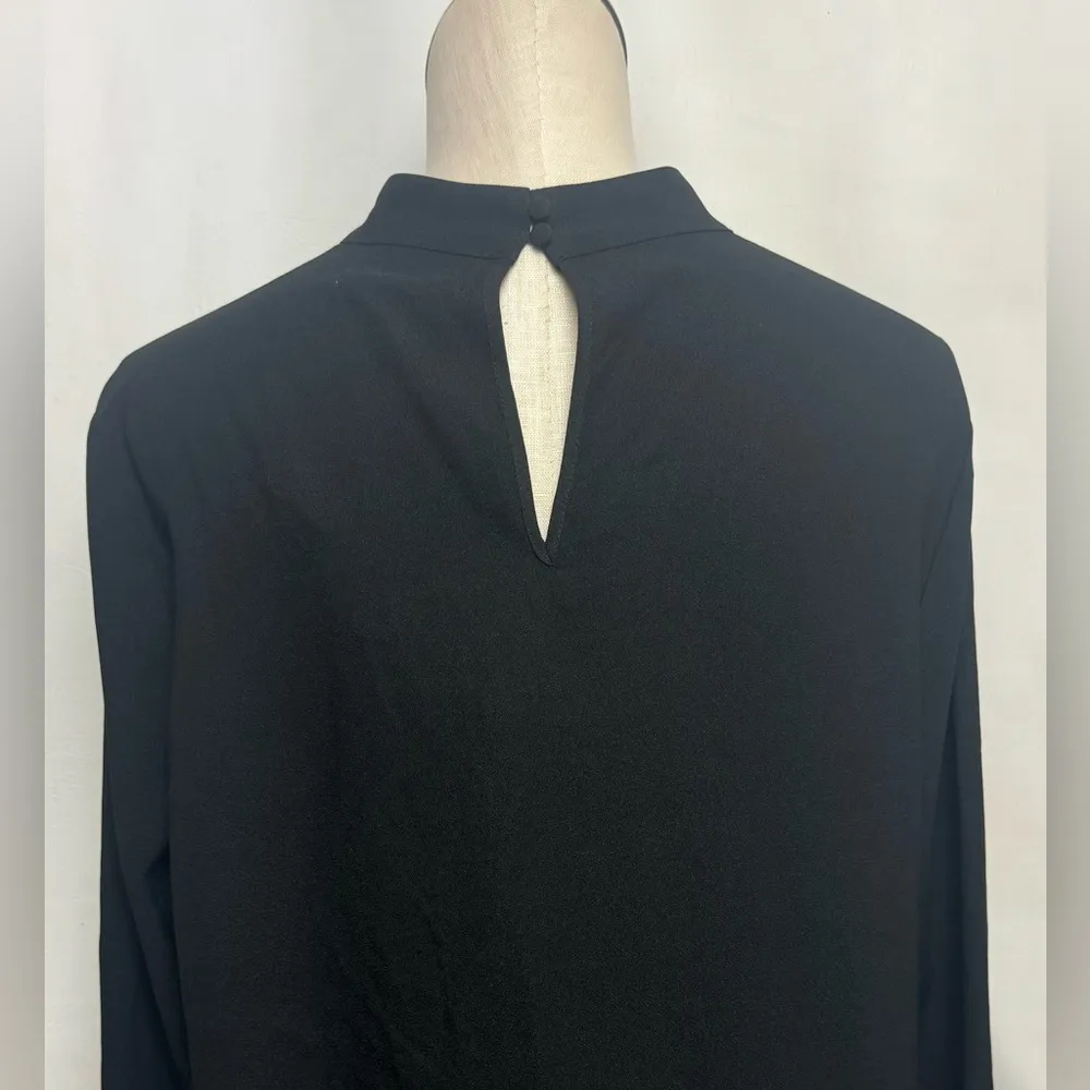 Avec Les Filles Black Tie Front Blouse long sleeve peekhole back Size L NWT - Image 8