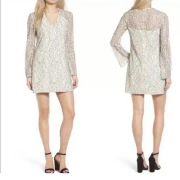 NWT Wayf Long Bell Sleeve V Neck Lace Shift Dress S - Image 2