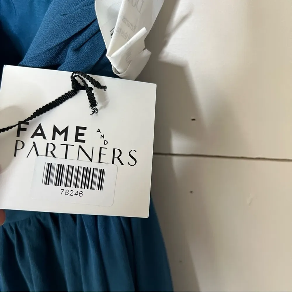 Fame And Partners Cut Out Pleated Teal Maxi Dress - Image 12