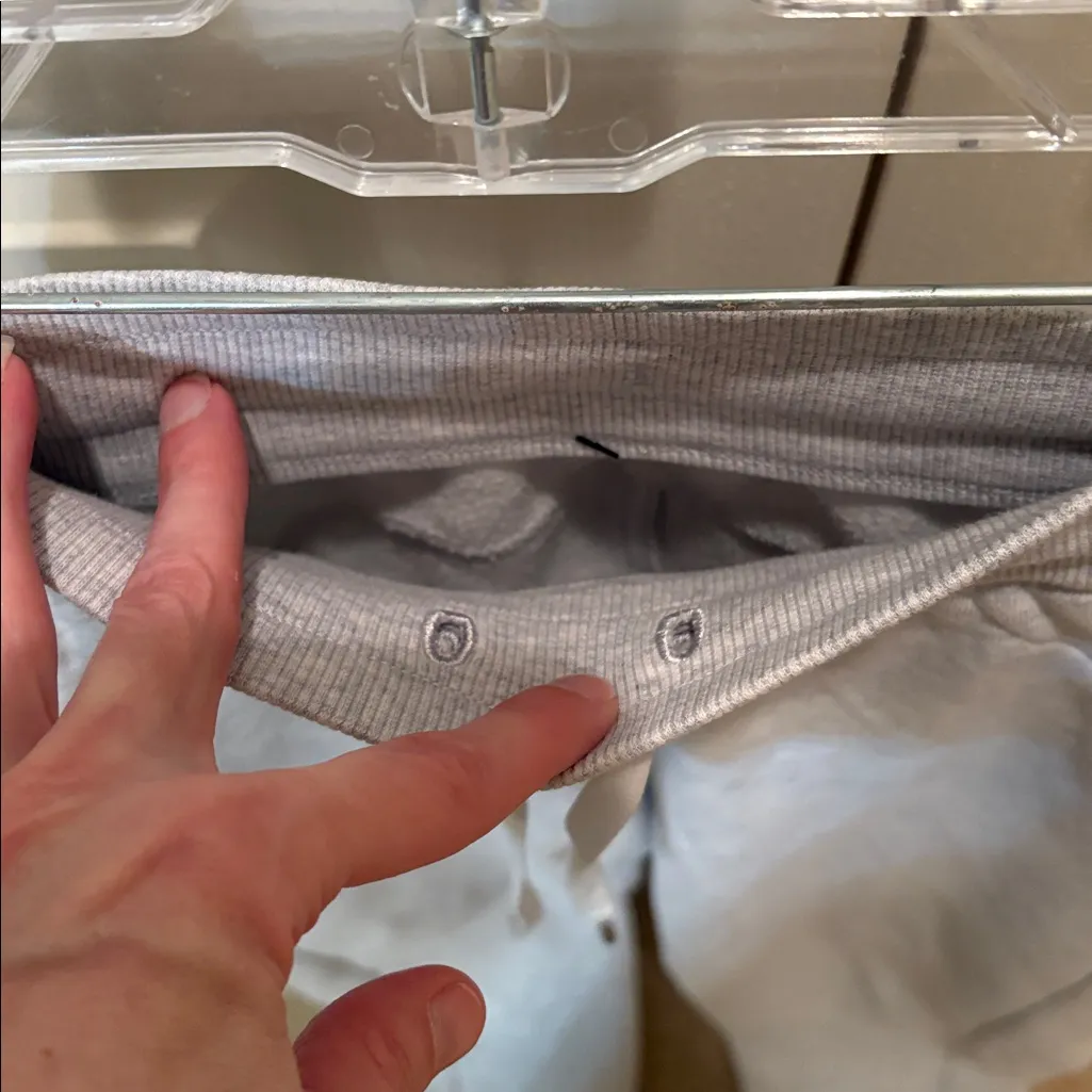 Lululemon  2 - Image 10