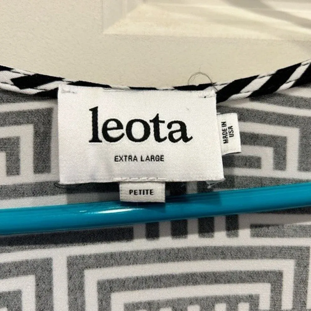 Leota Geometric Pattern dress size XL‎ petite - Image 3