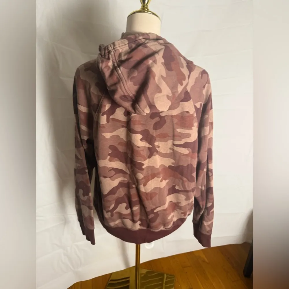 Old Navy Camouflage Sweatshirt Hoodie - Image 7