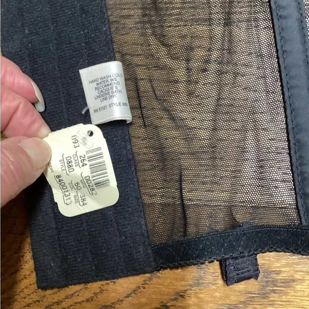 Vintage Cacique lingerie set.  34C/medium - Image 11