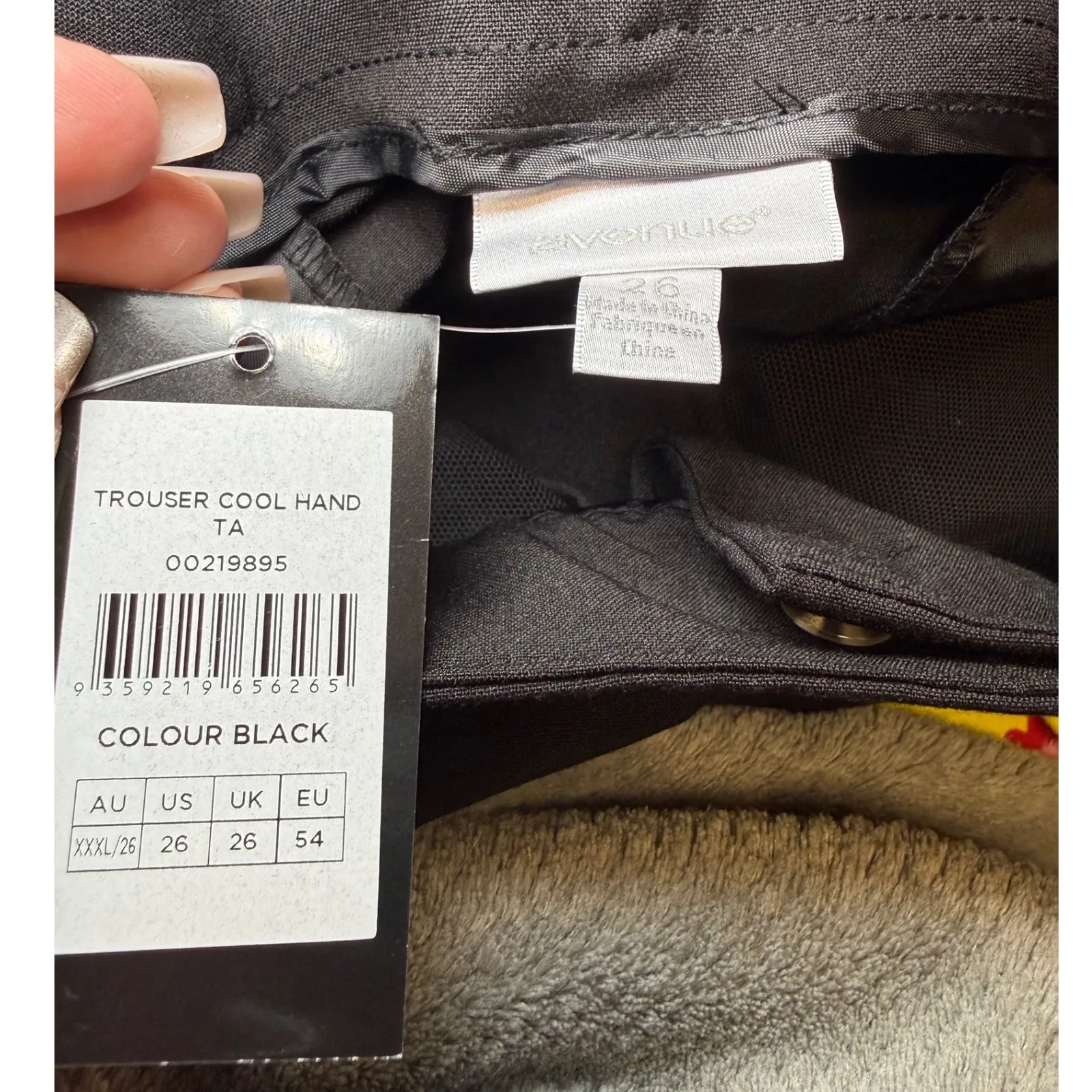 Avenue Women's Black Trouser Cool Hand Straight Leg Pants Classic Size 26T New - Image 2