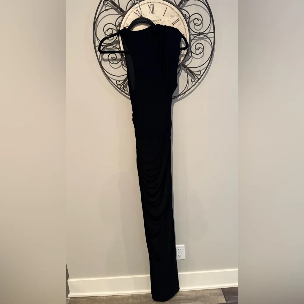 MISHA
CHANTRIA SLINKY ONE SHOULDER SIDE SPLIT DETAIL GOWN IN BLACK Size XXS - Image 4