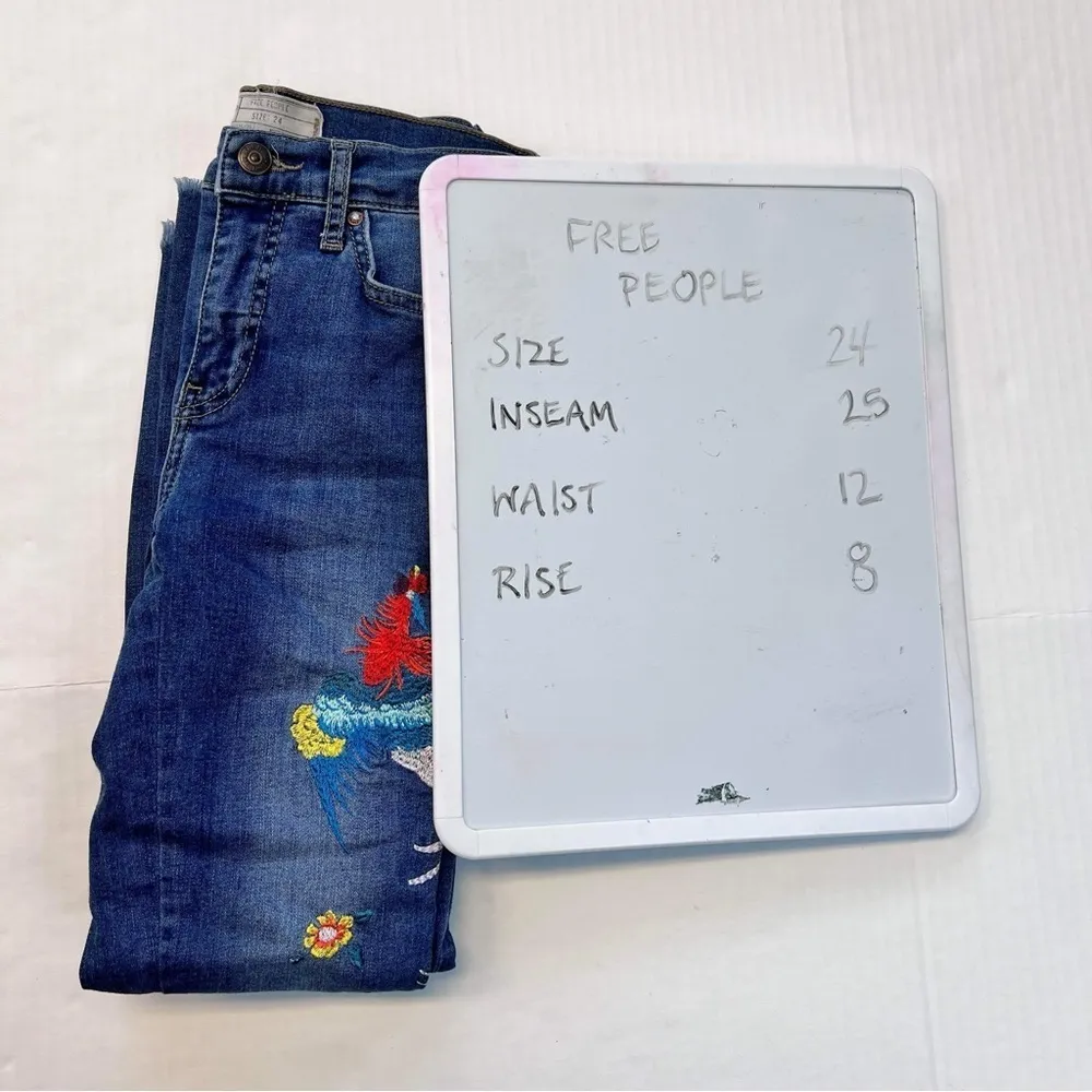 Free People Jeans Jr Size 24 Peacock Embroidered Blue Denim‎ Frayed Hem Skinny - Image 6