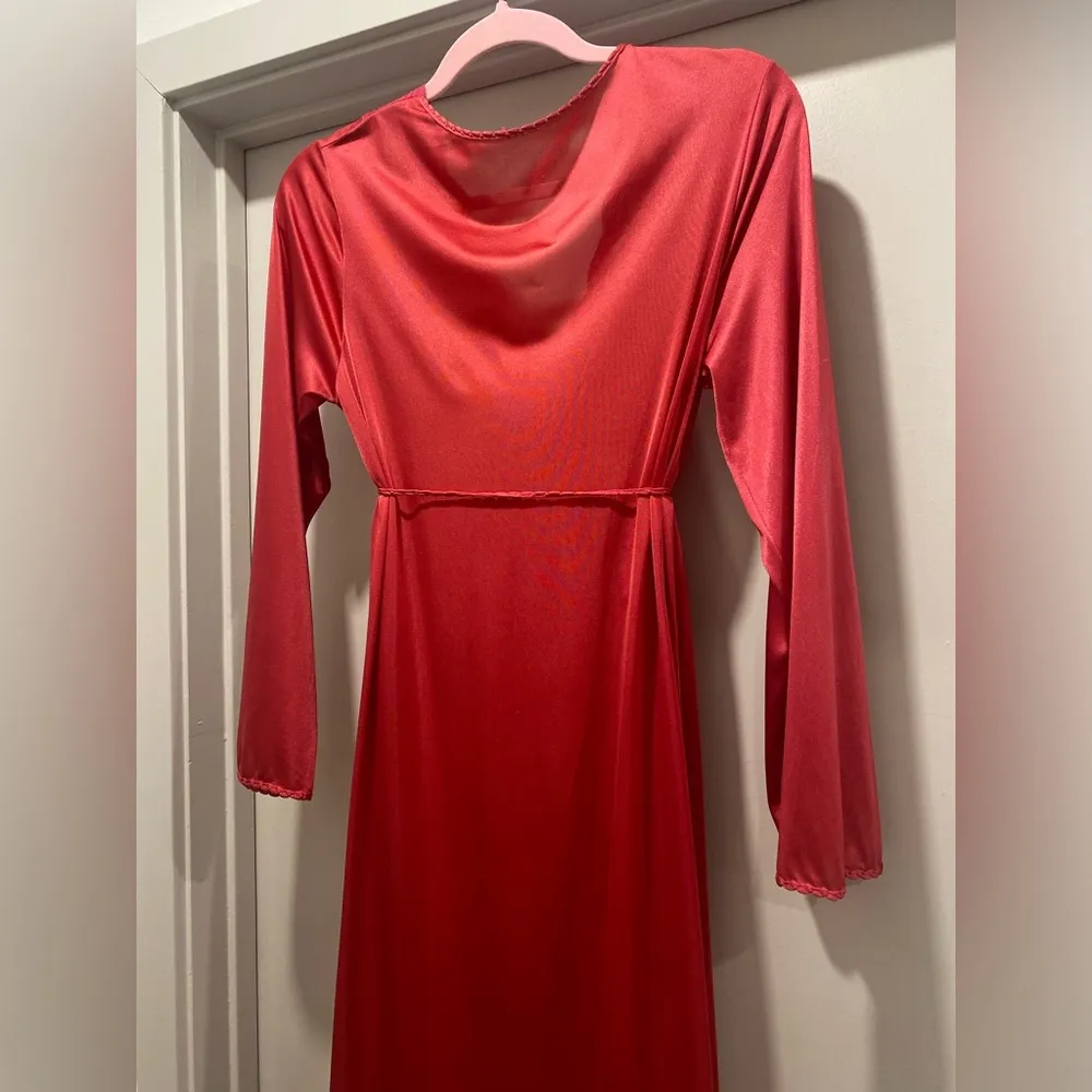 VTG Gilead 70s Fuchsia Hot Pink Deep V - Image 9