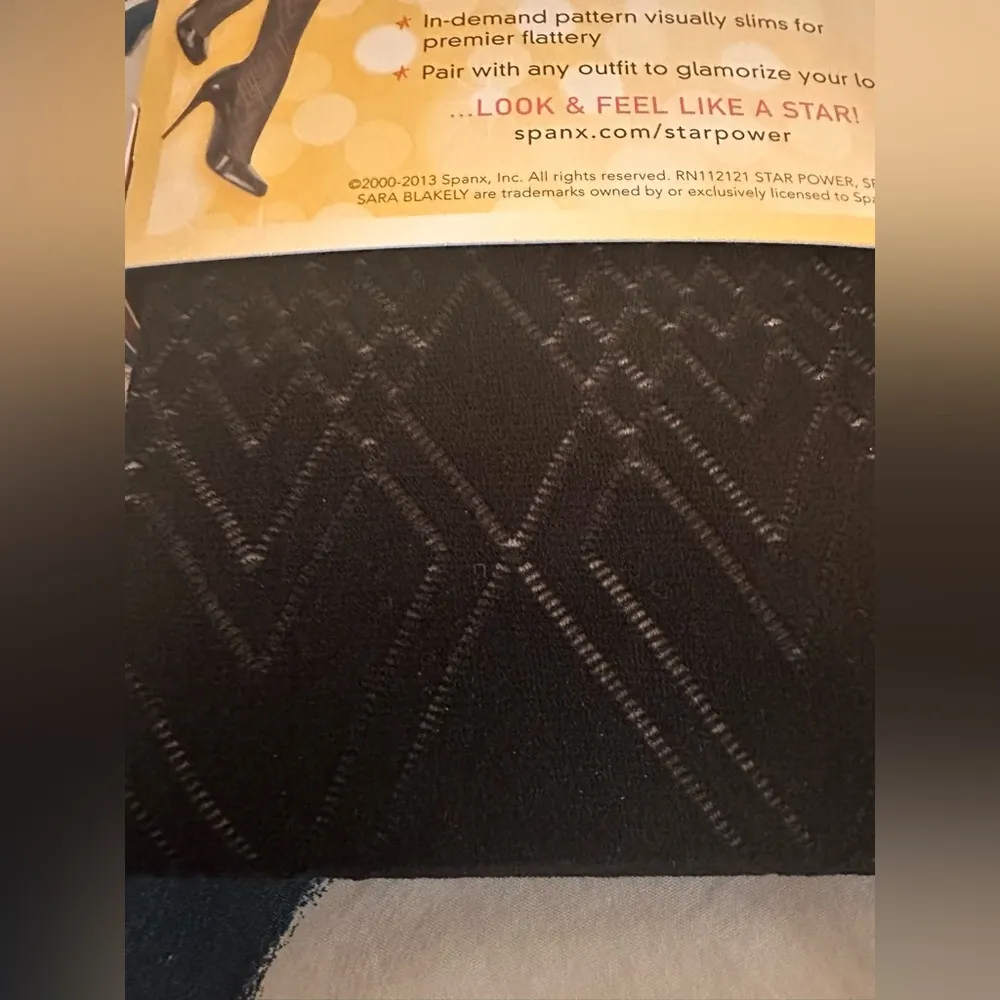 Spanx NWT Star Power Black Center Stage Diamond Patterned Shaping Tights Size B - Image 3