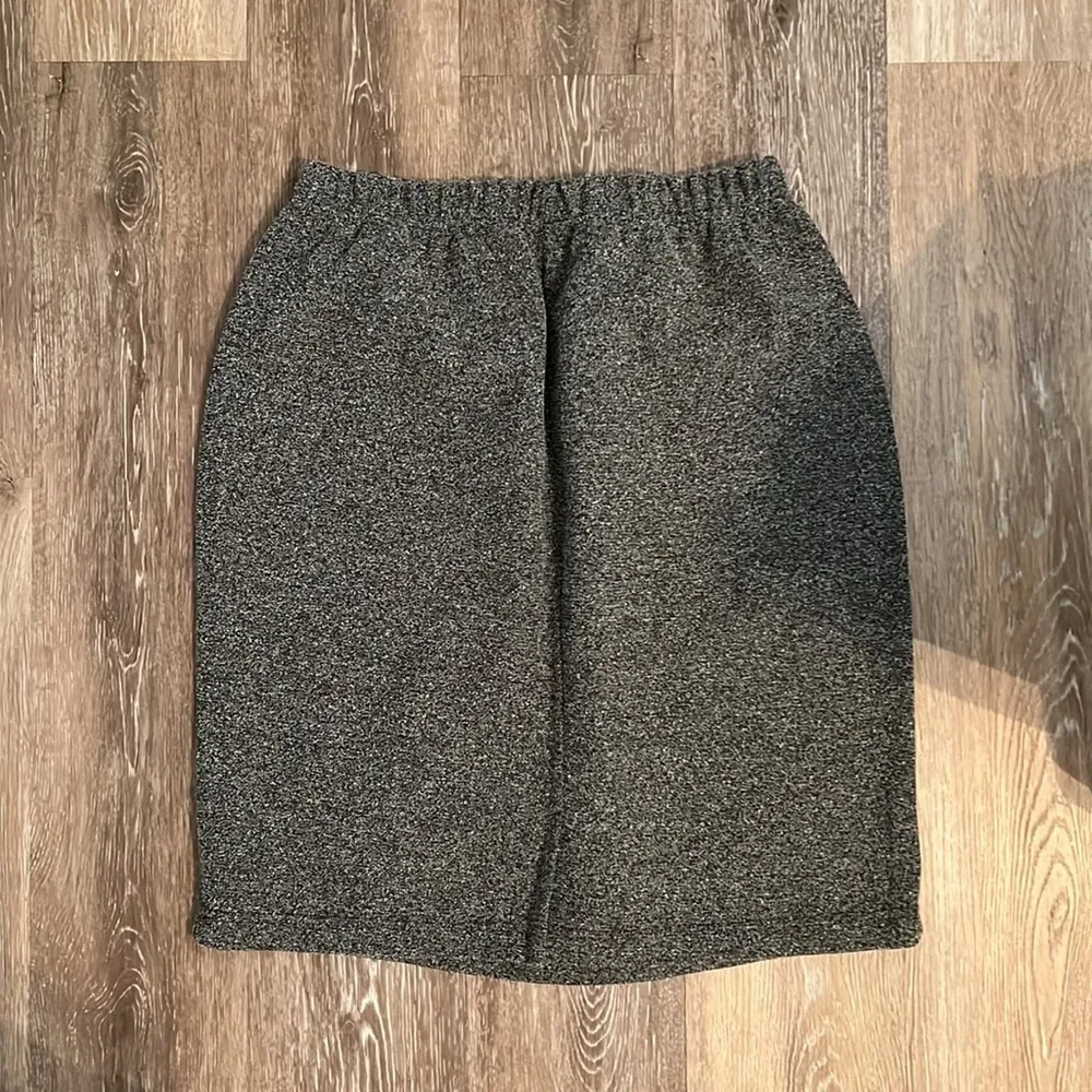 Milano Design Group Skirt Gray Size L - Image 3