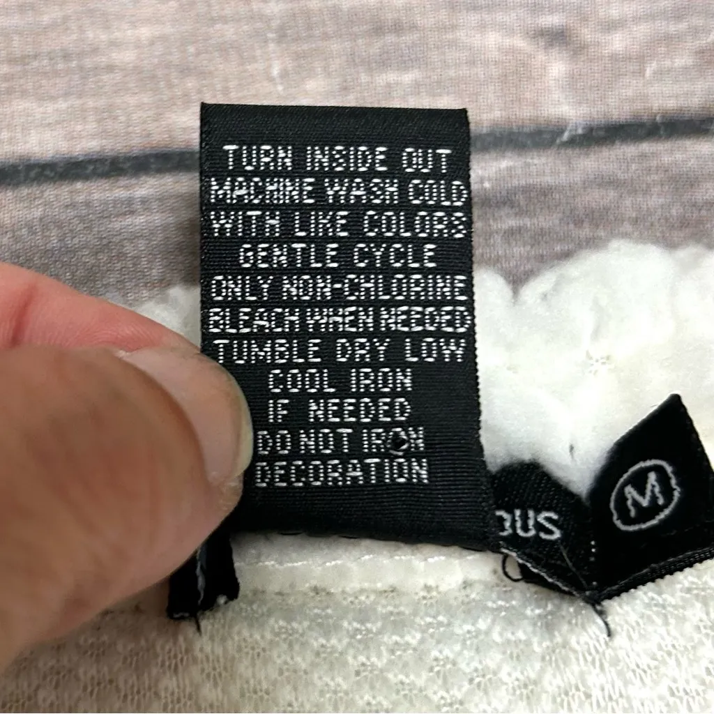 Miss Chievous Ivory Faux Sherpa Fur Christmas Tree Sequins Sweatshirt Medium - Image 8