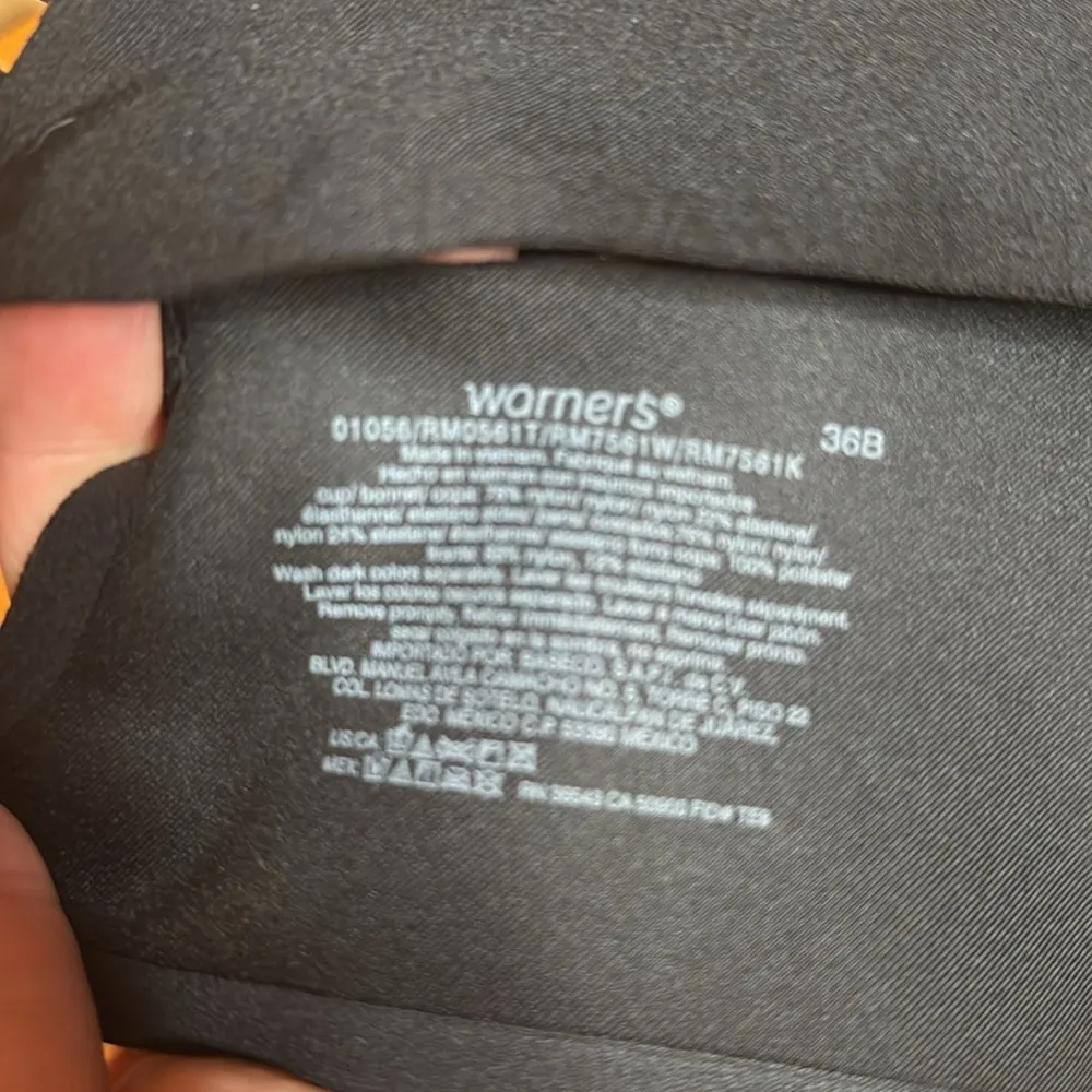 NWT Warner's Simply Perfect Underarm Smoothing Seamless Wireless Bra Black 36B Size undefined - Image 10