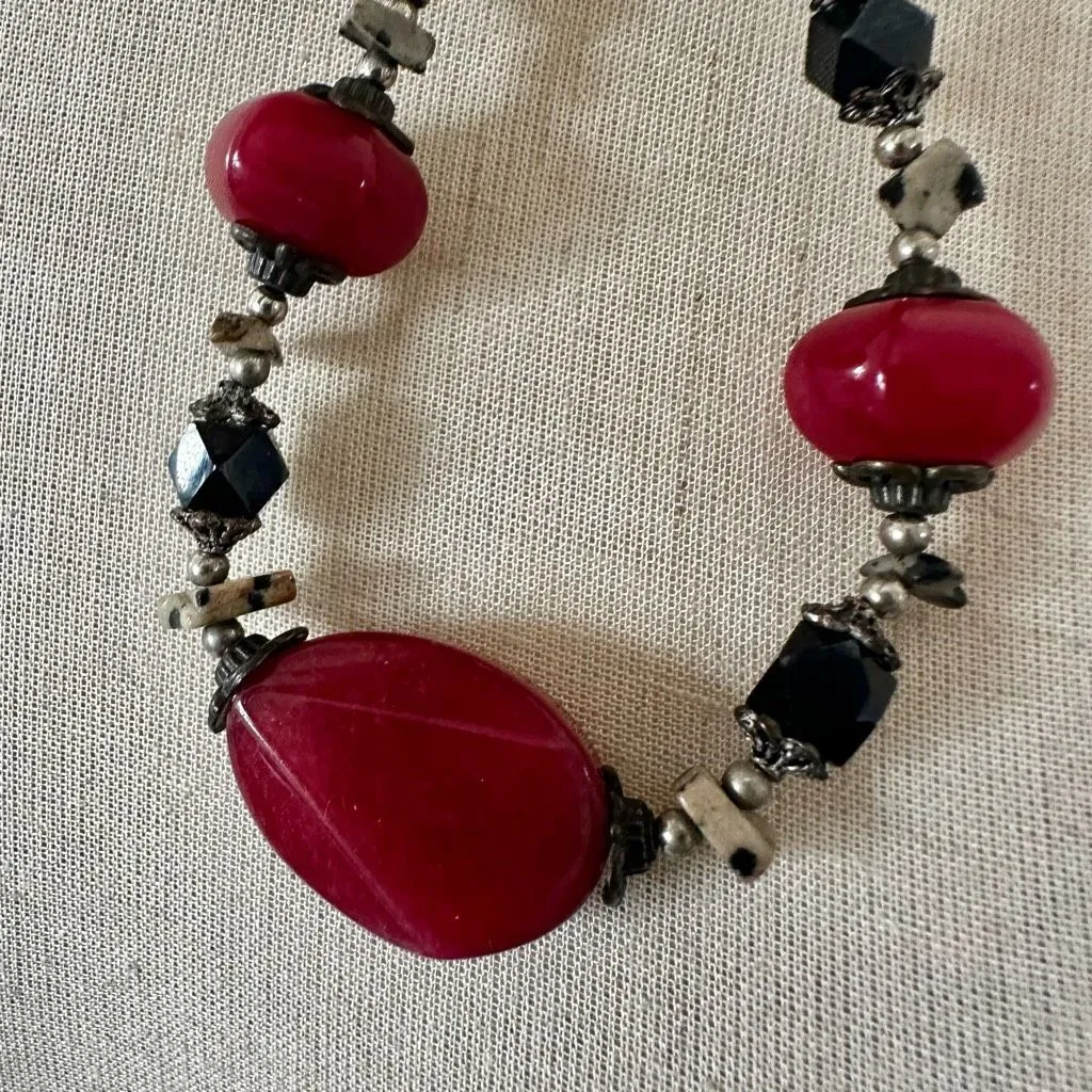 Boho Dalmatian Jasper & red Beaded Necklace - Image 4