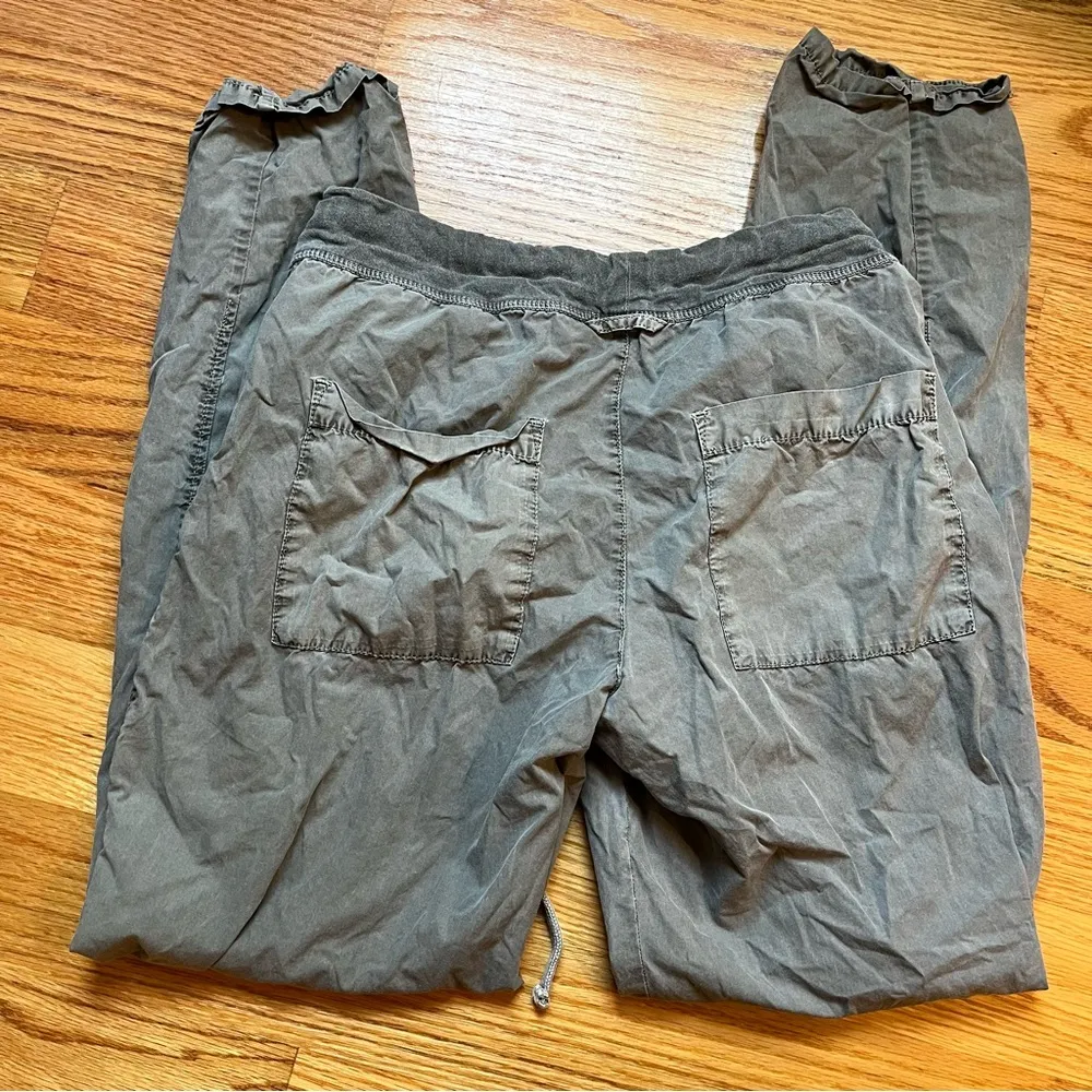 Standard James Perse gray cargo pull on drawstring pants size 0 - Image 7