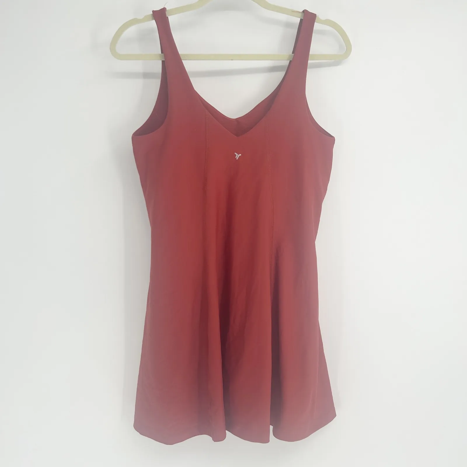 Old Navy Womens Active Powersoft Go Dry Athletic Dress Size M Cherry Birch Rust - Image 10