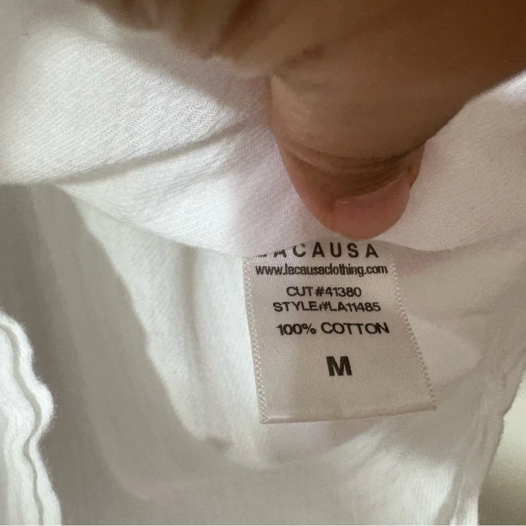 Lacausa Button Down Shirt Women’s Size M Style LA11485 – Effortless Everyday Top - Image 6