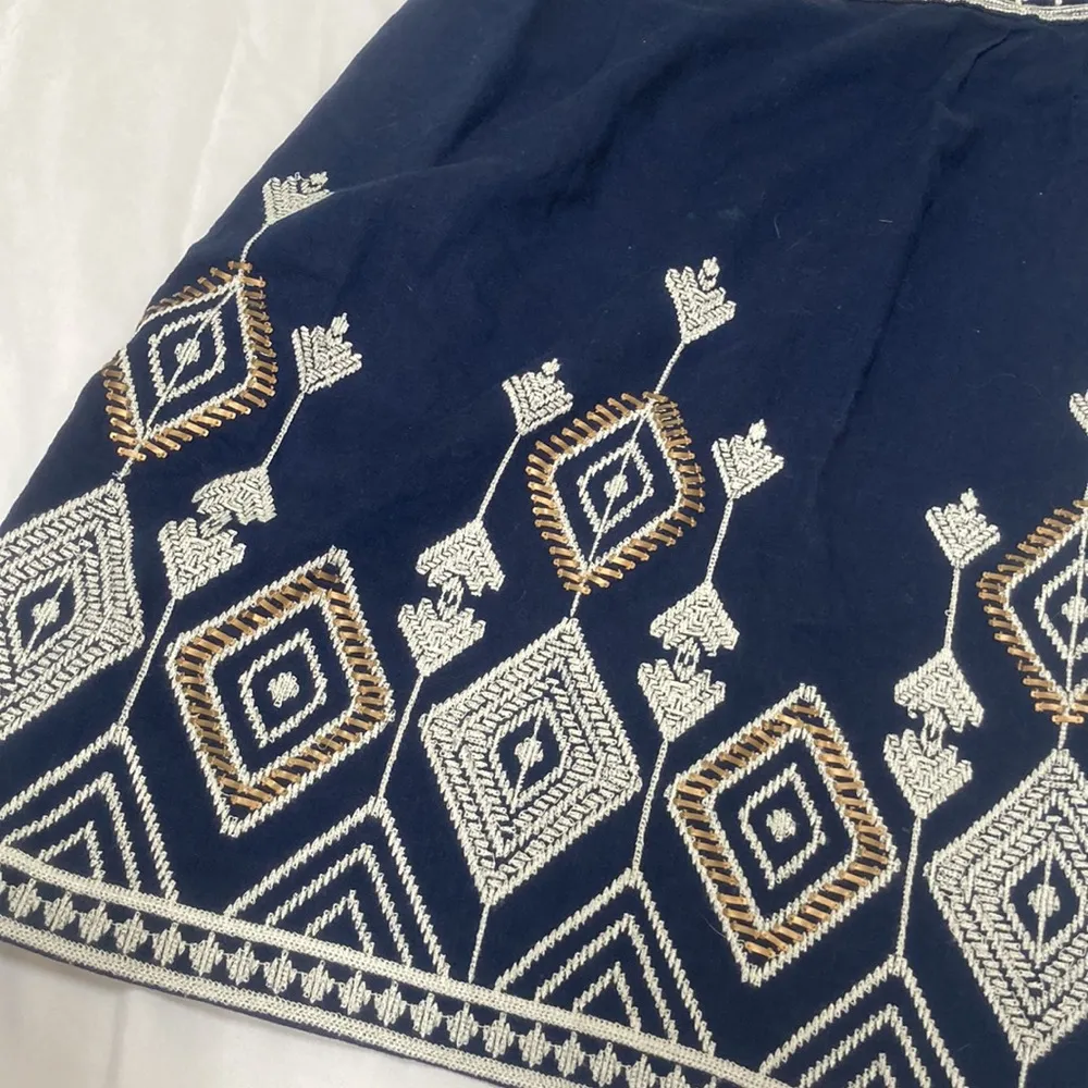 Banana Republic Embroidered A-Line Dress Size 4 - Image 3