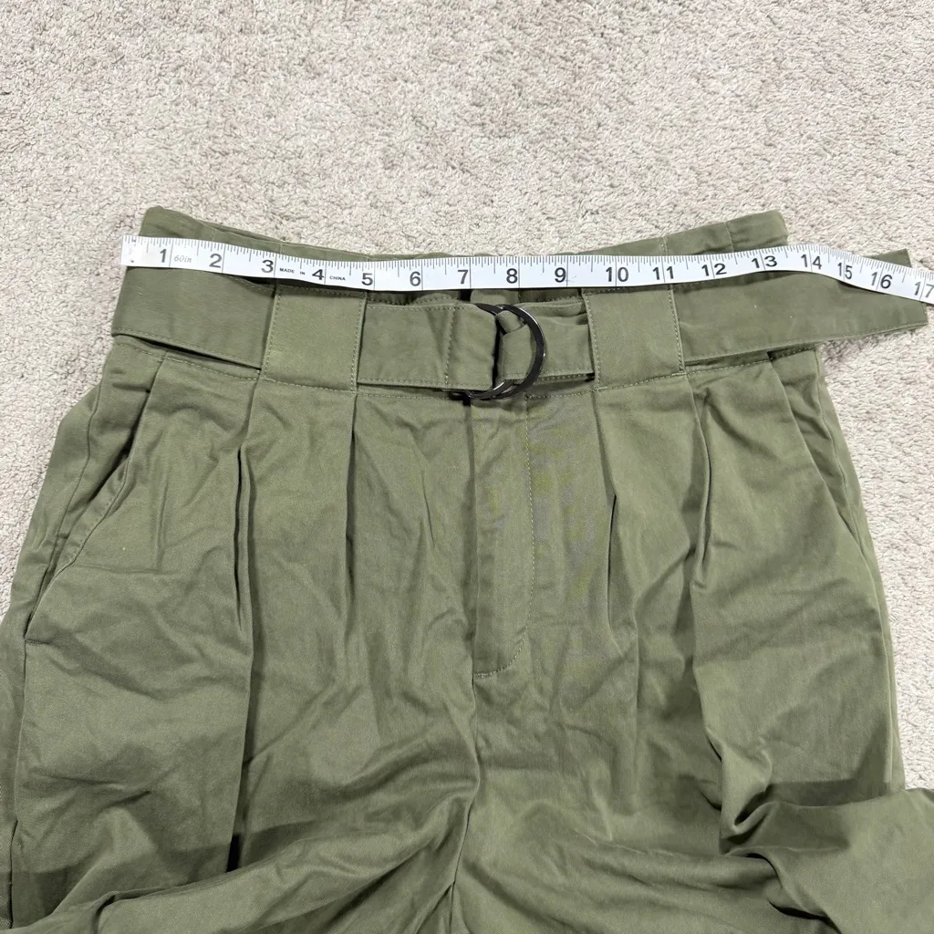 Banana Republic High Rise Tapered Leg Cropped Paperbag Pants Belted in Green 6S - Image 12