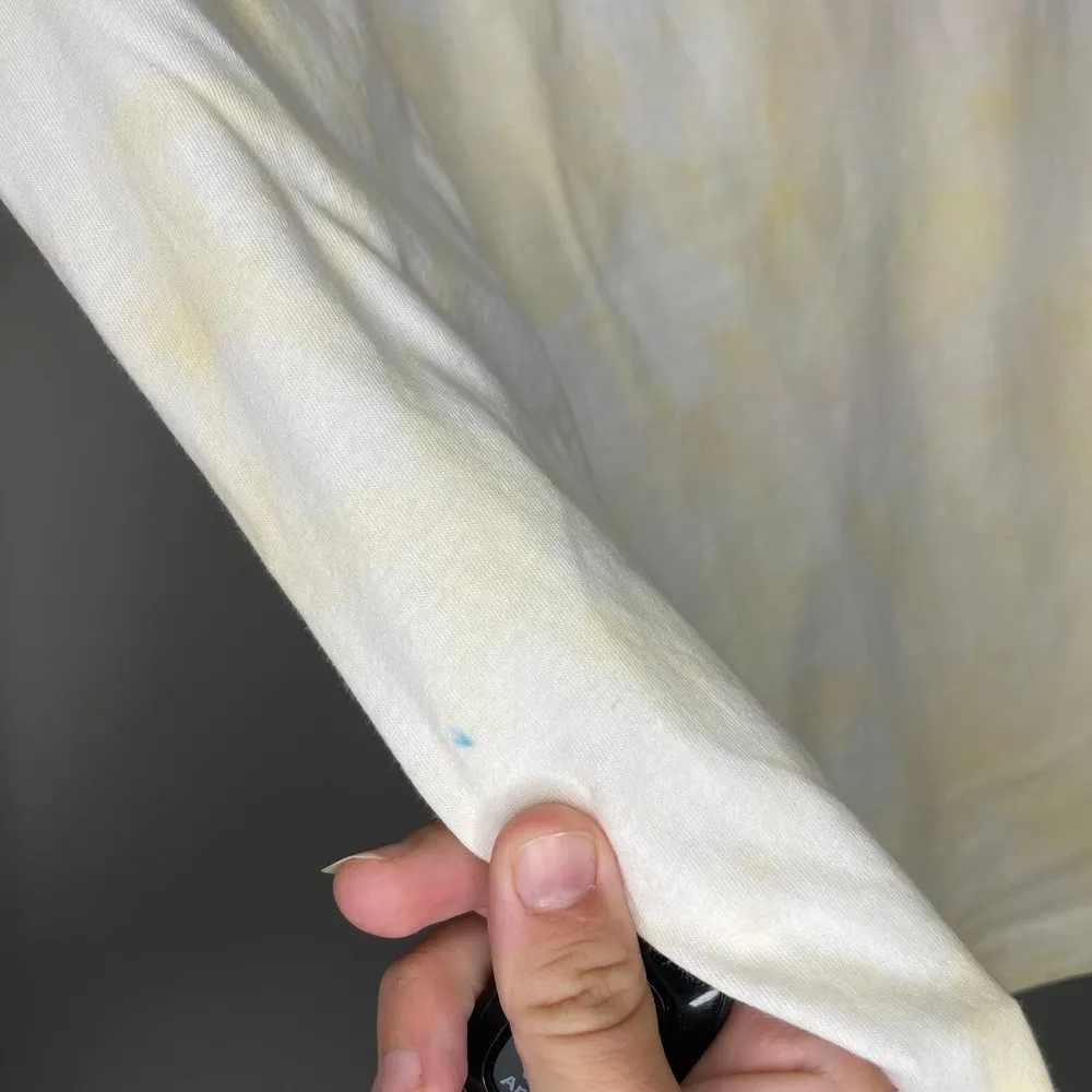 Daydreamer The Beach Boys in Concert Boyfriend Tee in Yellow Fizz Tie Dye Color - Image 4