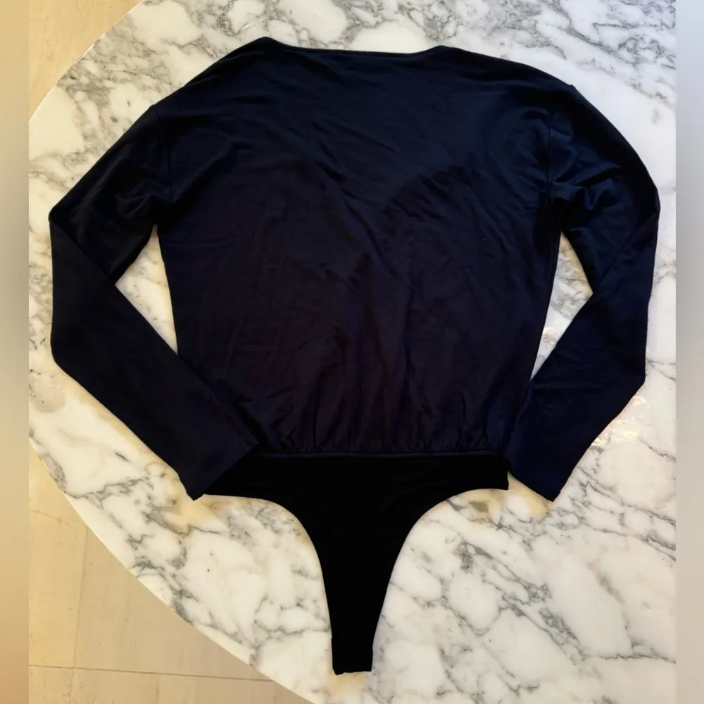 NWOT PAIGE Kinsey Surplice Long Sleeve Bodysuit in Black – Sz Small – $159 MSRP - Image 5