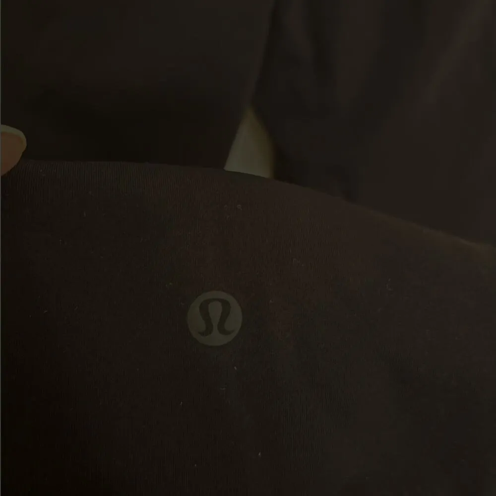 Lululemon Pants Womens 4 On The Fly Black Full Length Pull On Drawstring Waist - Image 3