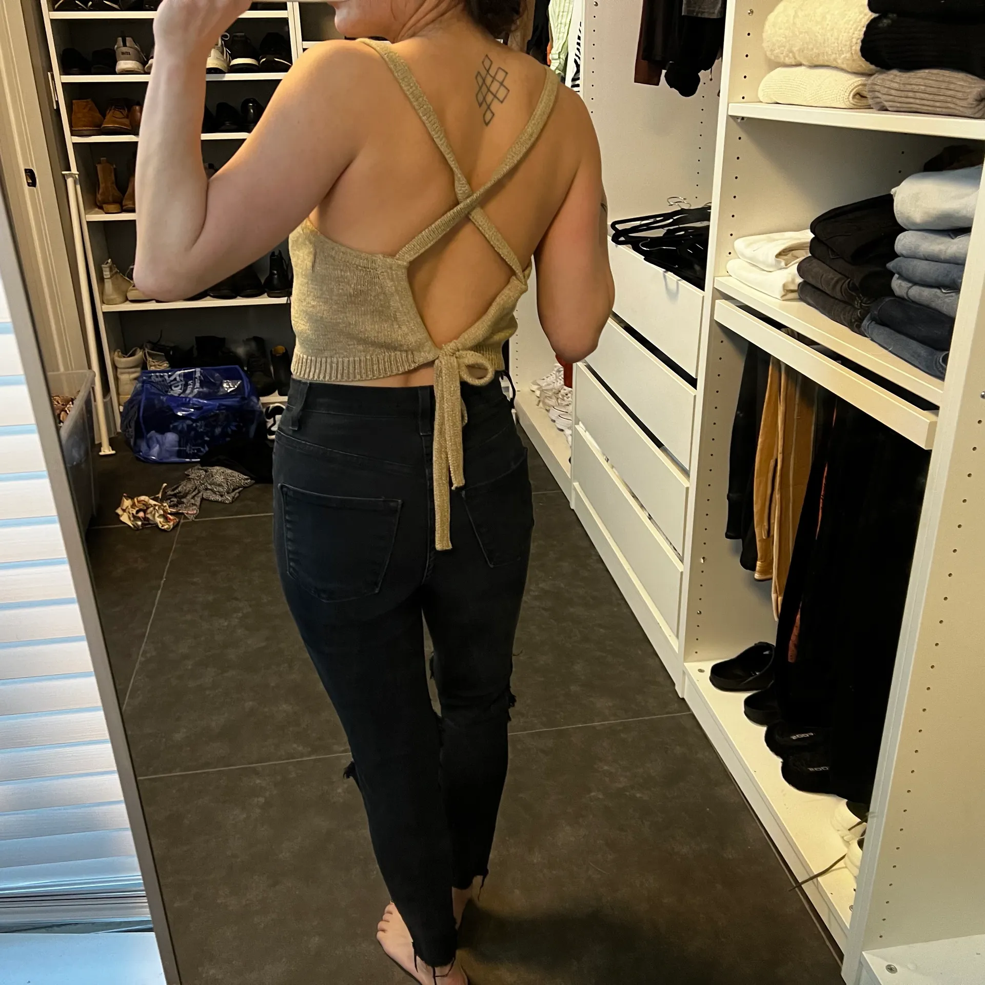 B Knit Crop - Image 2