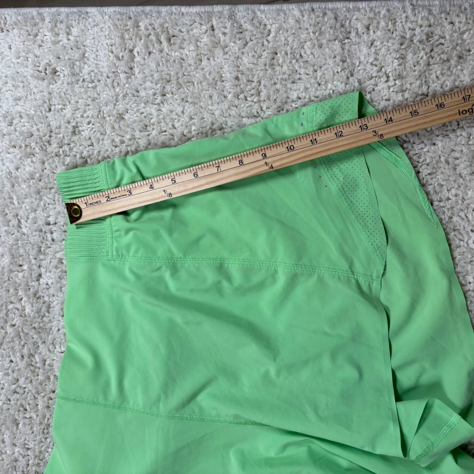 Lululemon Speed Up High Rise Short 25 Light Green Athletic Workout - Image 6