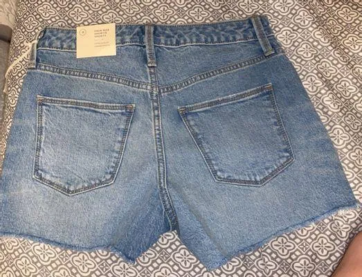 High-rise Shorts - Image 2