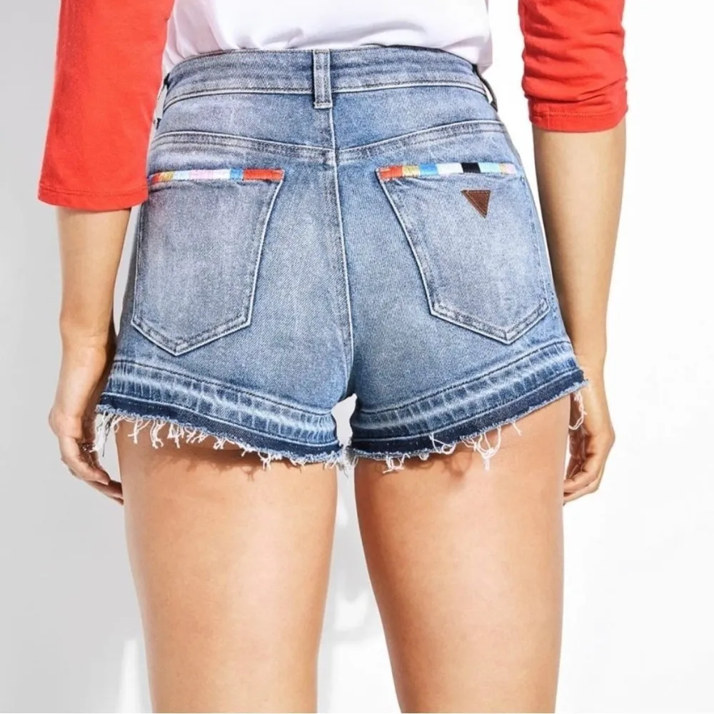 Guess Denim Shorts Claudia High Rise Shorts Women Size 28‎ - Image 5