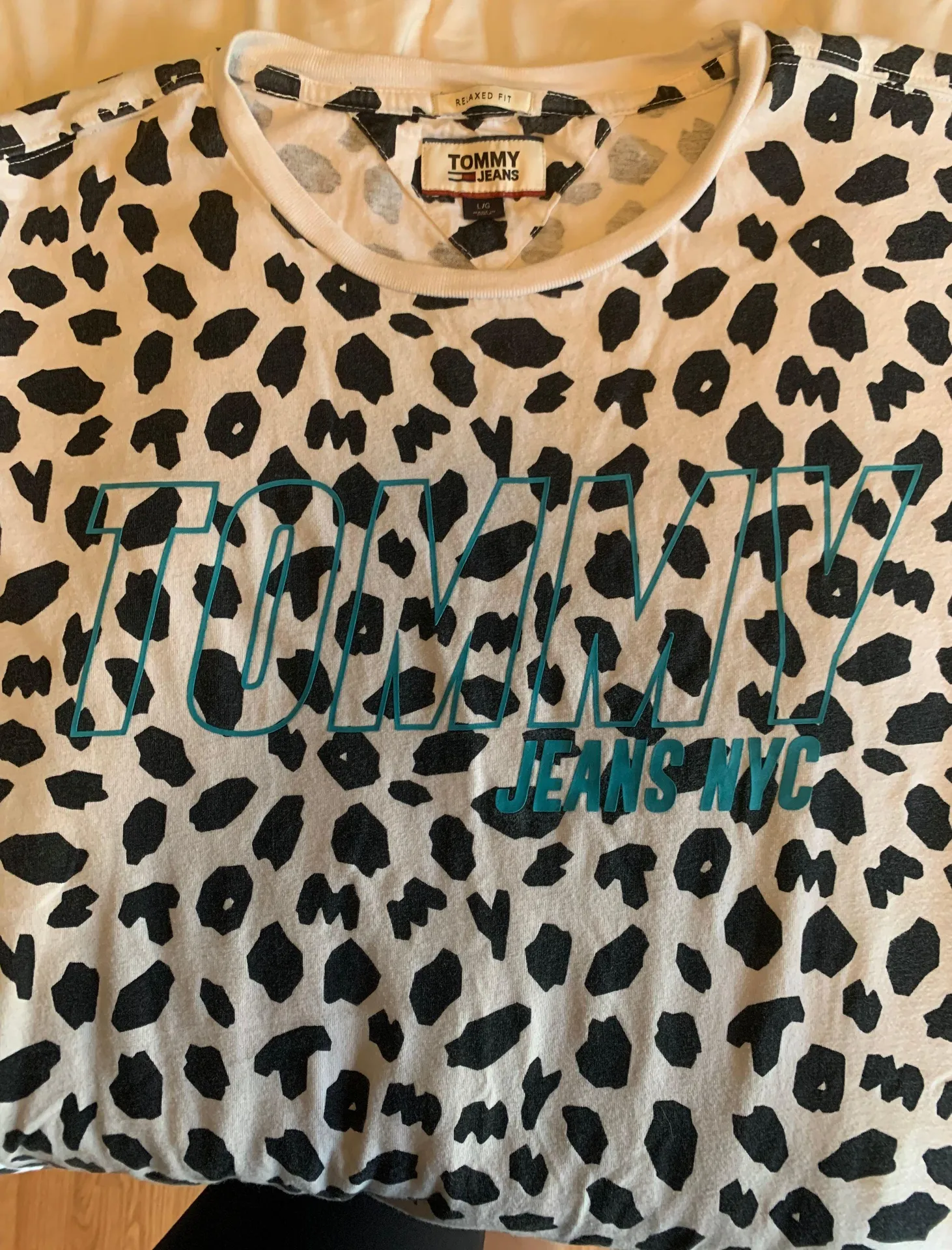 Vintage Tommy Tee - Image 3