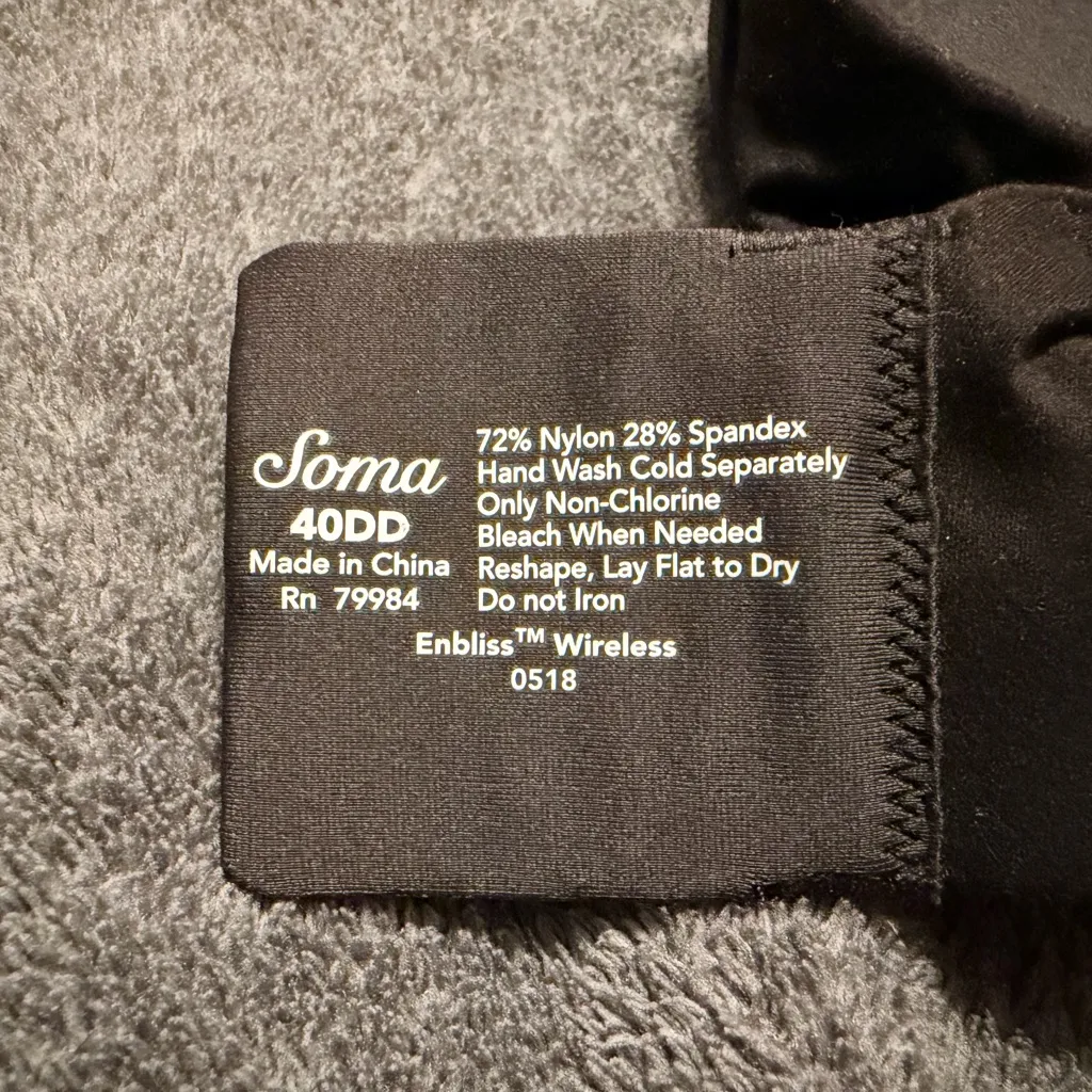 Soma enbliss wireless 40DD NWT Black Seamless Bra - Image 3