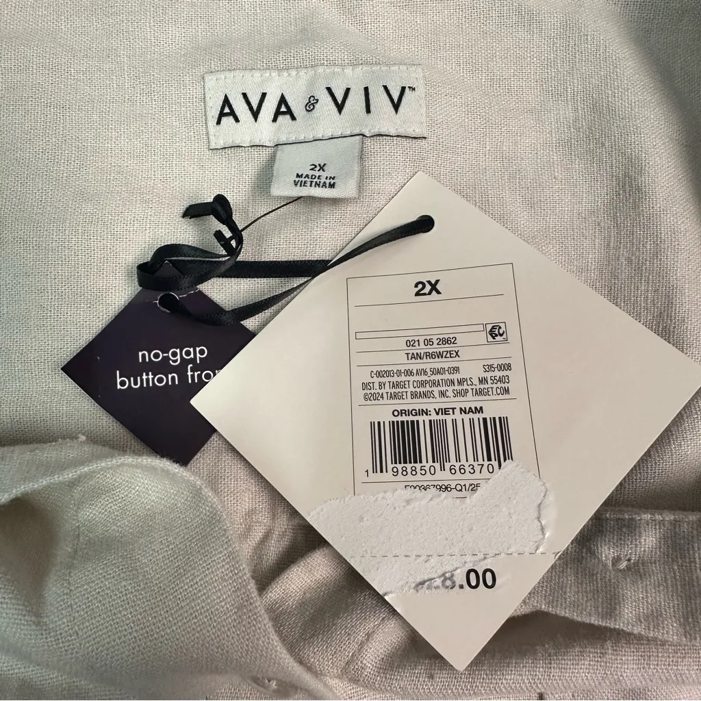 Ava & Viv Cream Women's Linen Button Down Shirt - Image 5