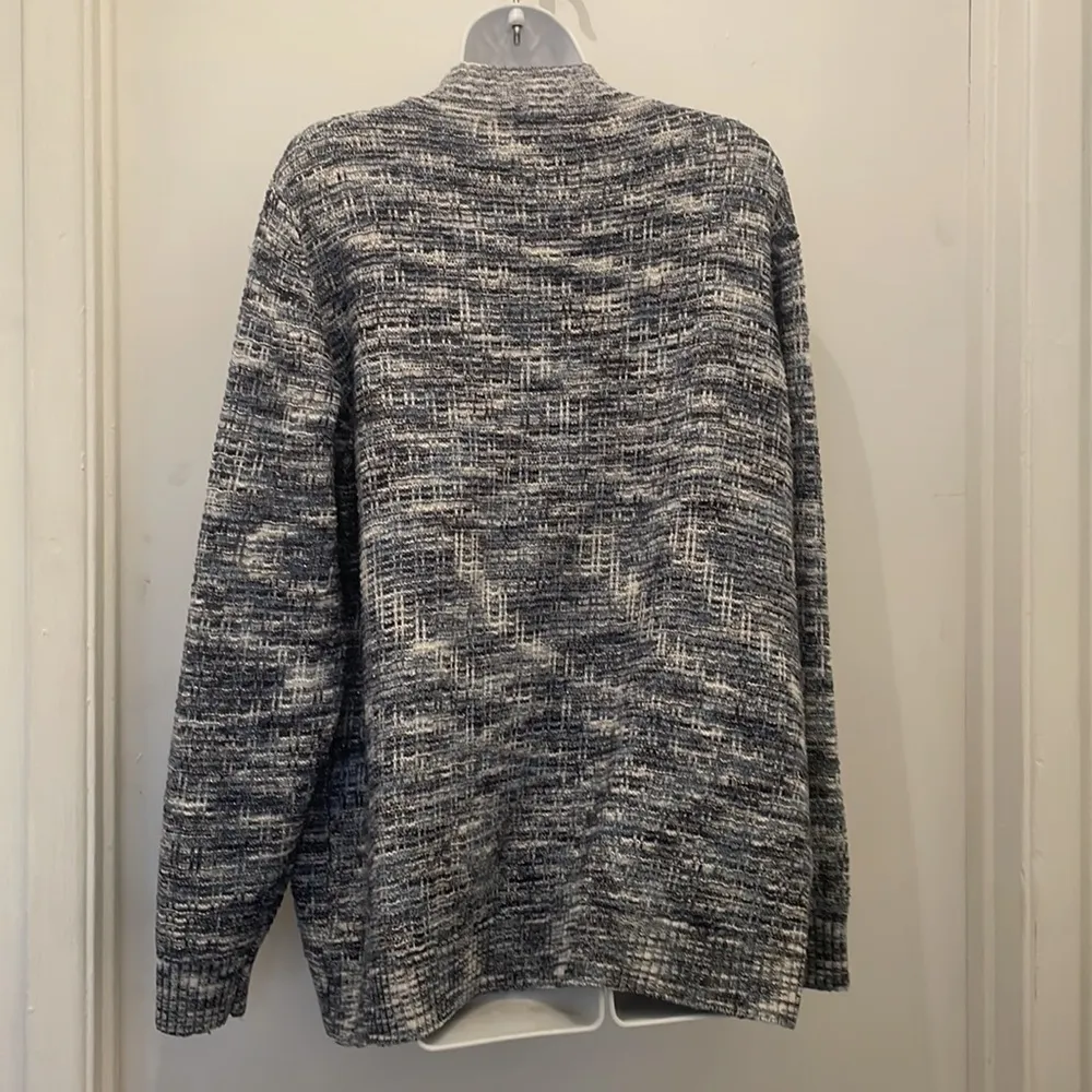 Draper’s and Damon’s pull over sweater on blue silver and white 1x - Image 5
